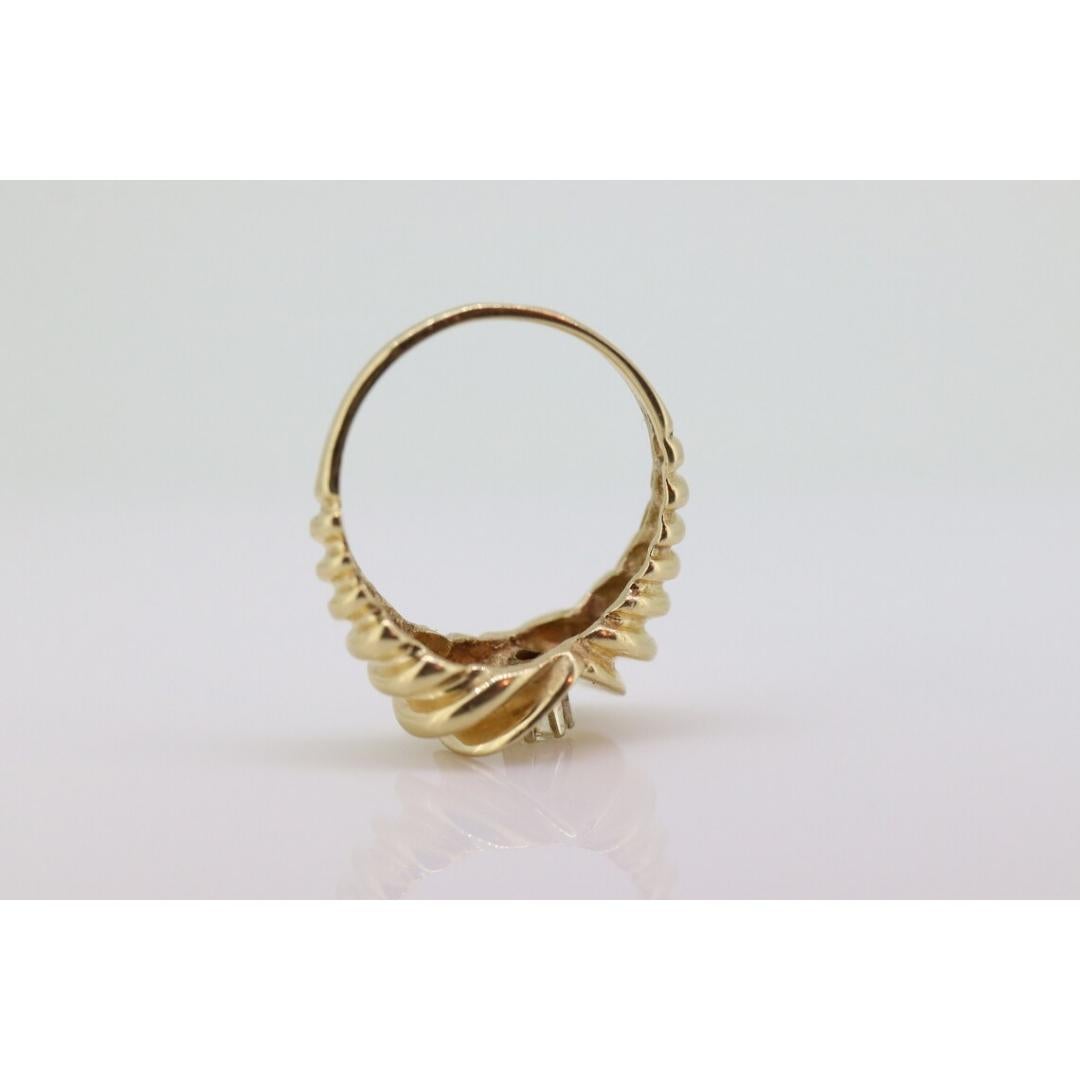 14K Diamond Bypass ring. Lobster Tail Sfogliatella Croissant Pastry Ring. Toi et In Good Condition For Sale In Port Charlotte, FL