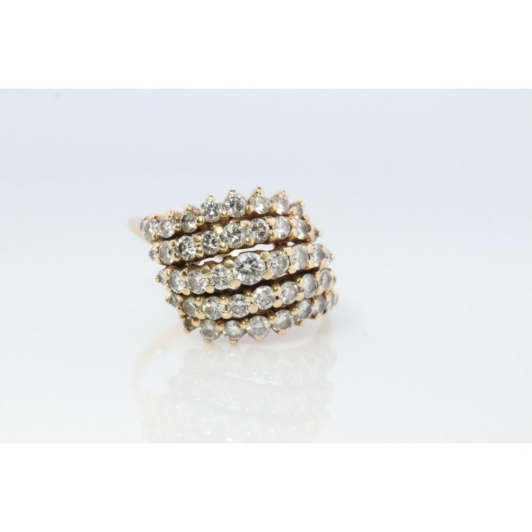 14k Diamant Cluster Bombe Dome Ring. Contemporary Diamond cluster dome cocktail im Angebot 4