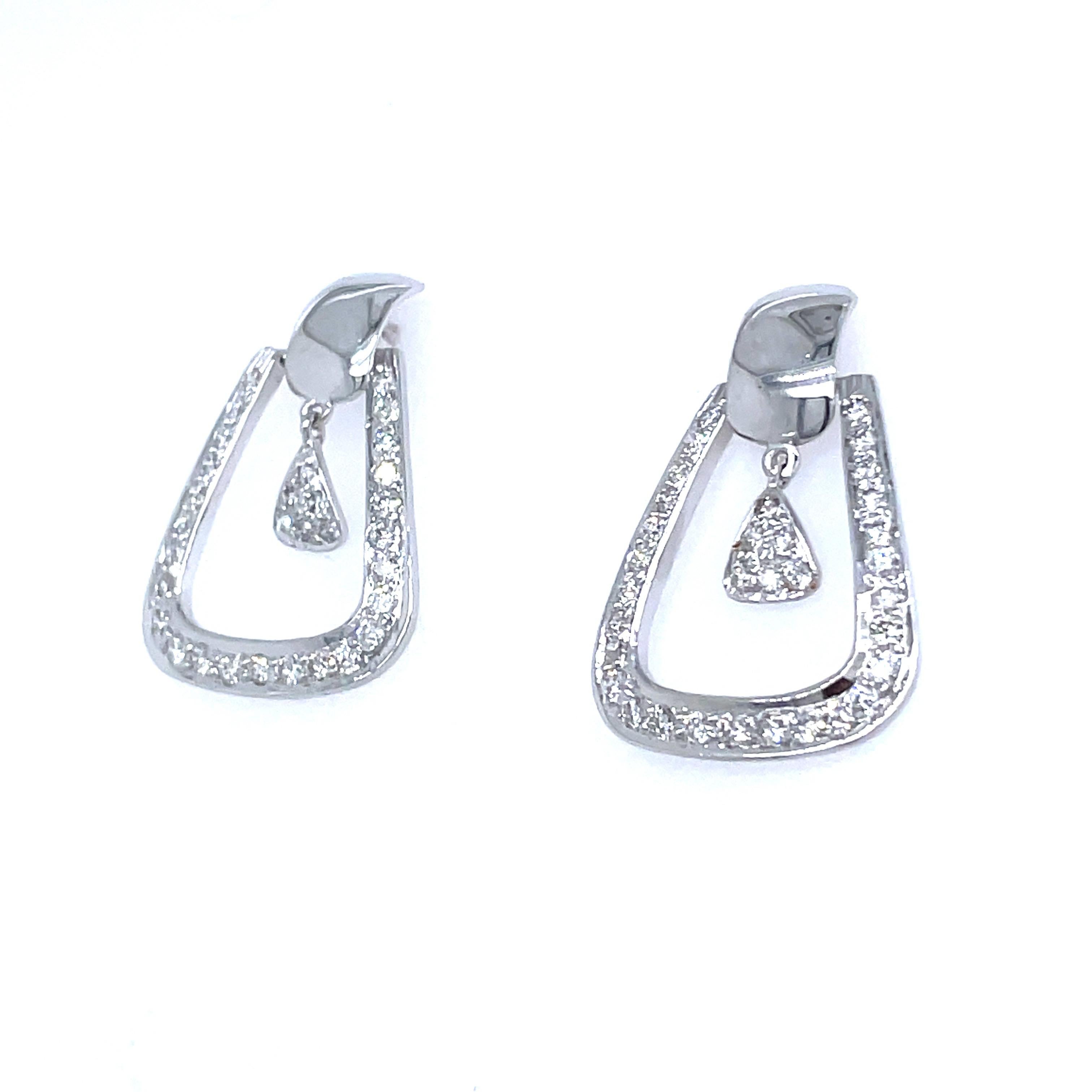 Boucles d'oreilles pendantes en diamant 14K 0.81 cts Neuf - En vente à Hong Kong, HK