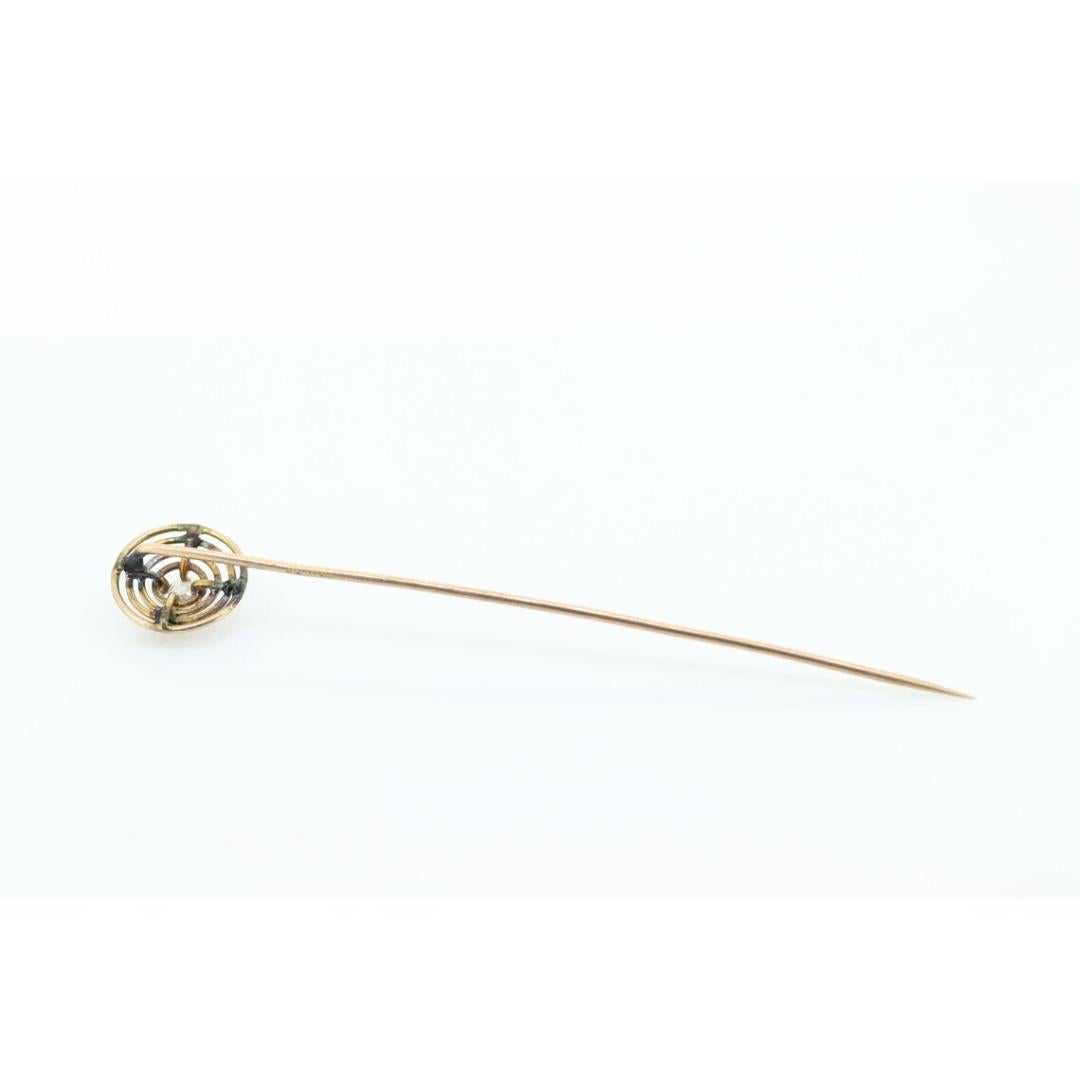 Vintage from the 1900s
Materials: Stone
Gemstone: Diamond

Style: Art deco

A neat Diamond stick pin. Made turn of the century. diamond is prong set.

Unmarked but tests 14k

Details:
0.8 grams total
2.5mm by 3mm old mine cut