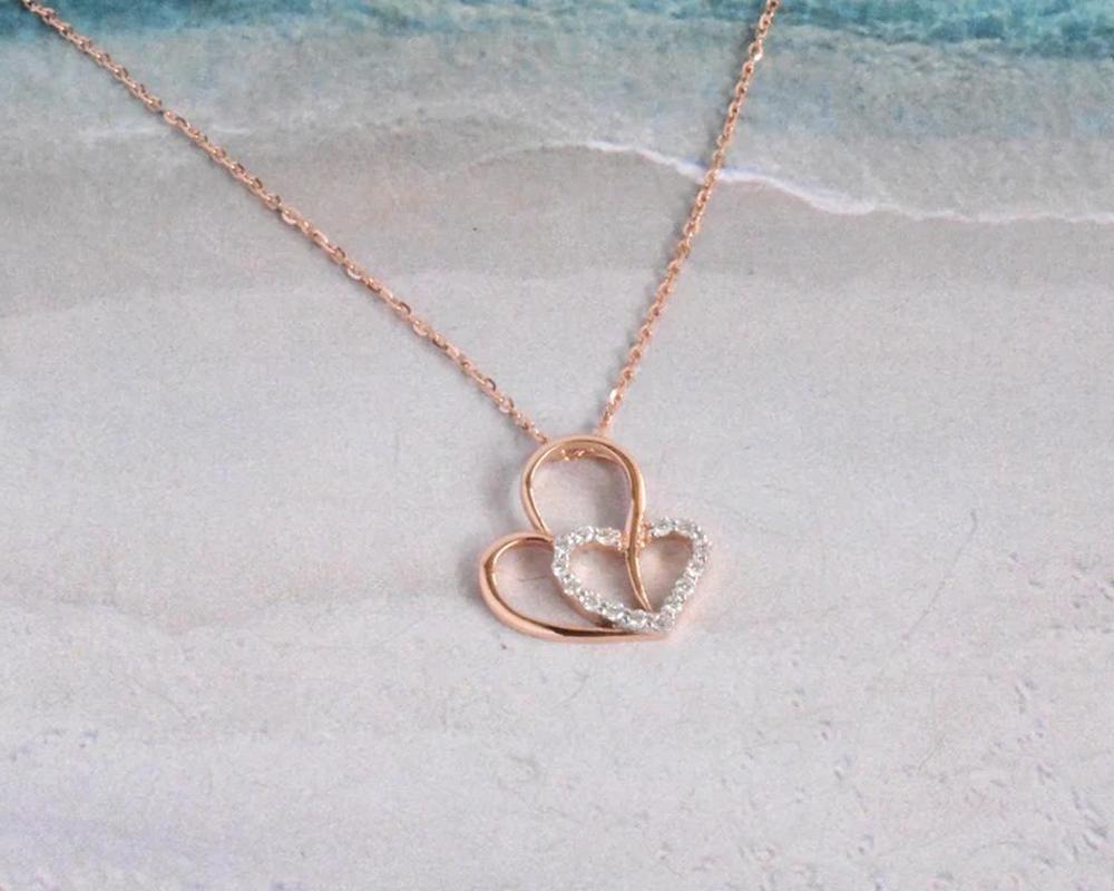 Round Cut 14k Gold Diamond Heart Necklace Micro Pave Diamond Necklace For Sale
