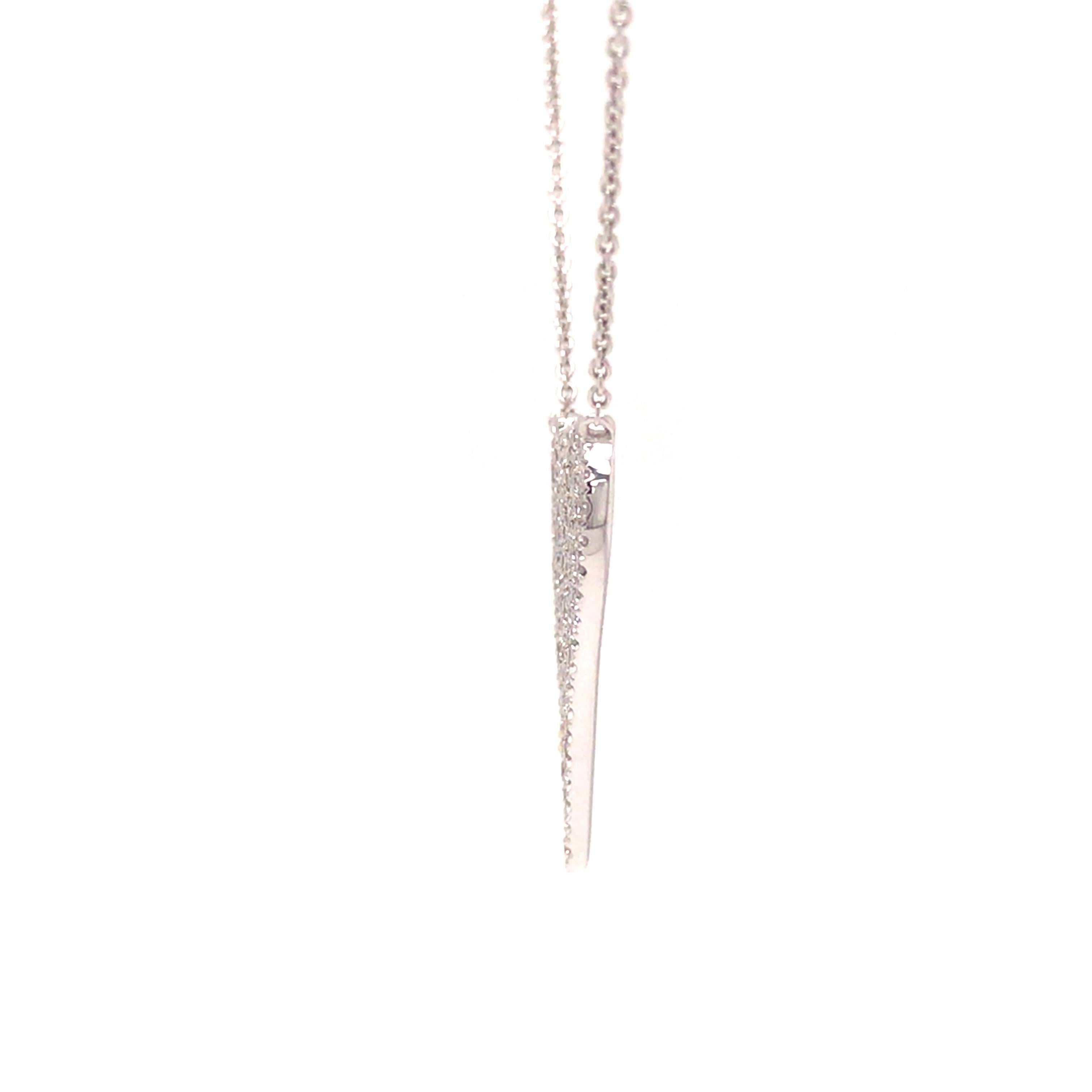 Halskette mit Herz aus Weißgold, Pavé-Diamant, 18 Karat im Zustand „Neu“ in Boca Raton, FL