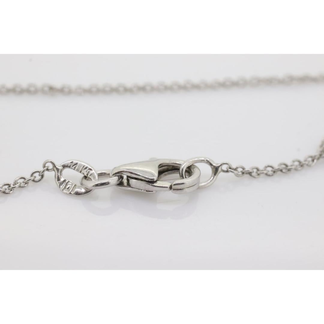 Pendentif pavé de diamants 14K. En spirale, cercle ouvert, cercle d'éternité pavé en vente 1