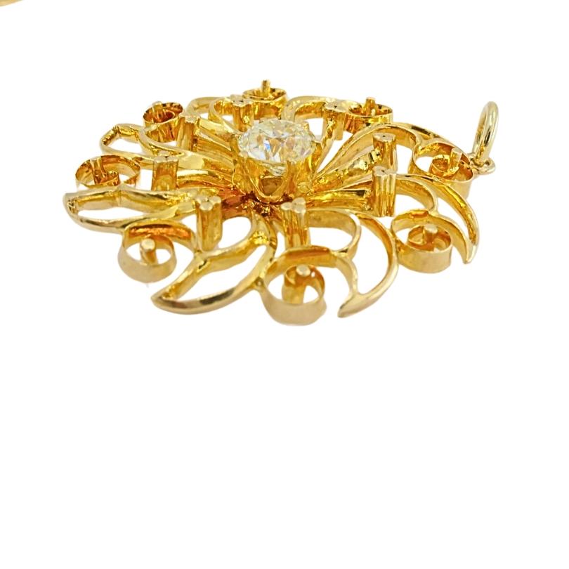 Donna Ciondolo con diamante 14k Collana a catena in filigrana traforata 18k in vendita