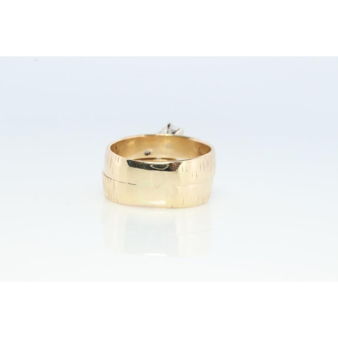Bague à diamant 14k. Ensemble de mariage. Ensemble de fiançailles texturé. Ensemble de bagues de mariage. en vente 3