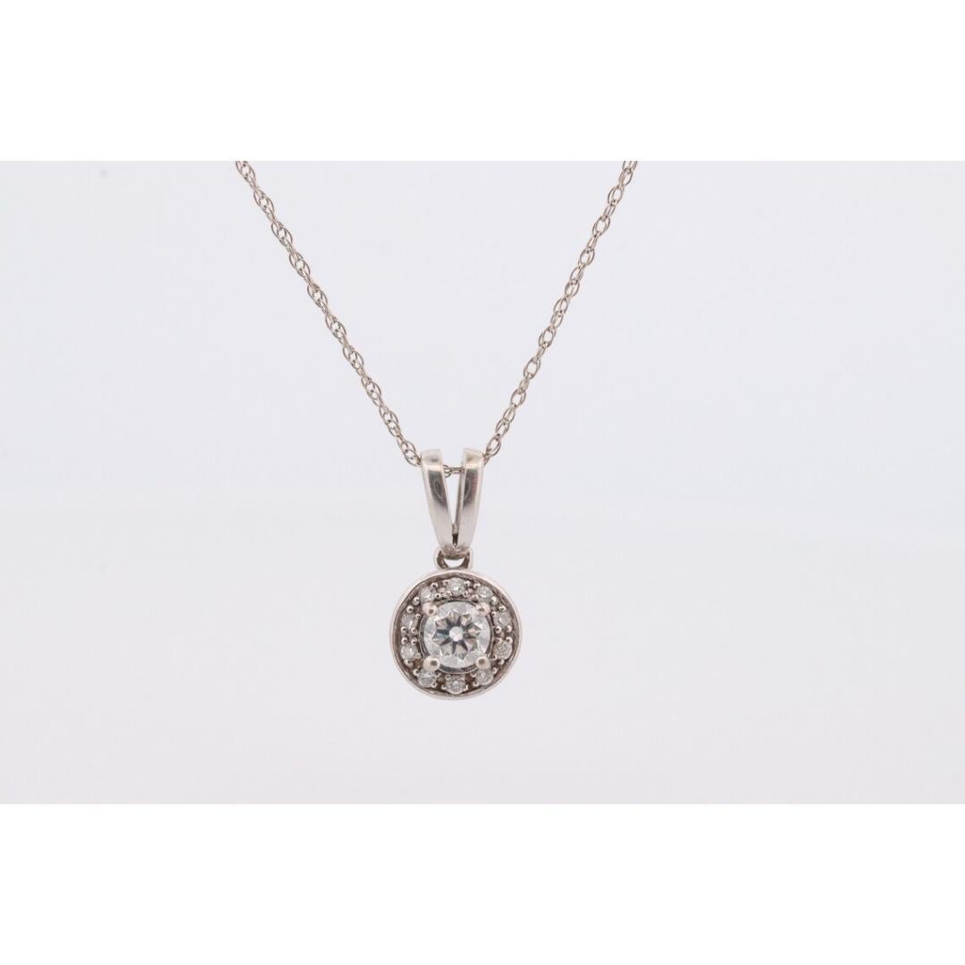 Colgante Halo de Diamante Solitario de 14 quilates. Oro blanco de 14 quilates y oro amarillo de 24 quilates incrustado en Bueno estado para la venta en Port Charlotte, FL