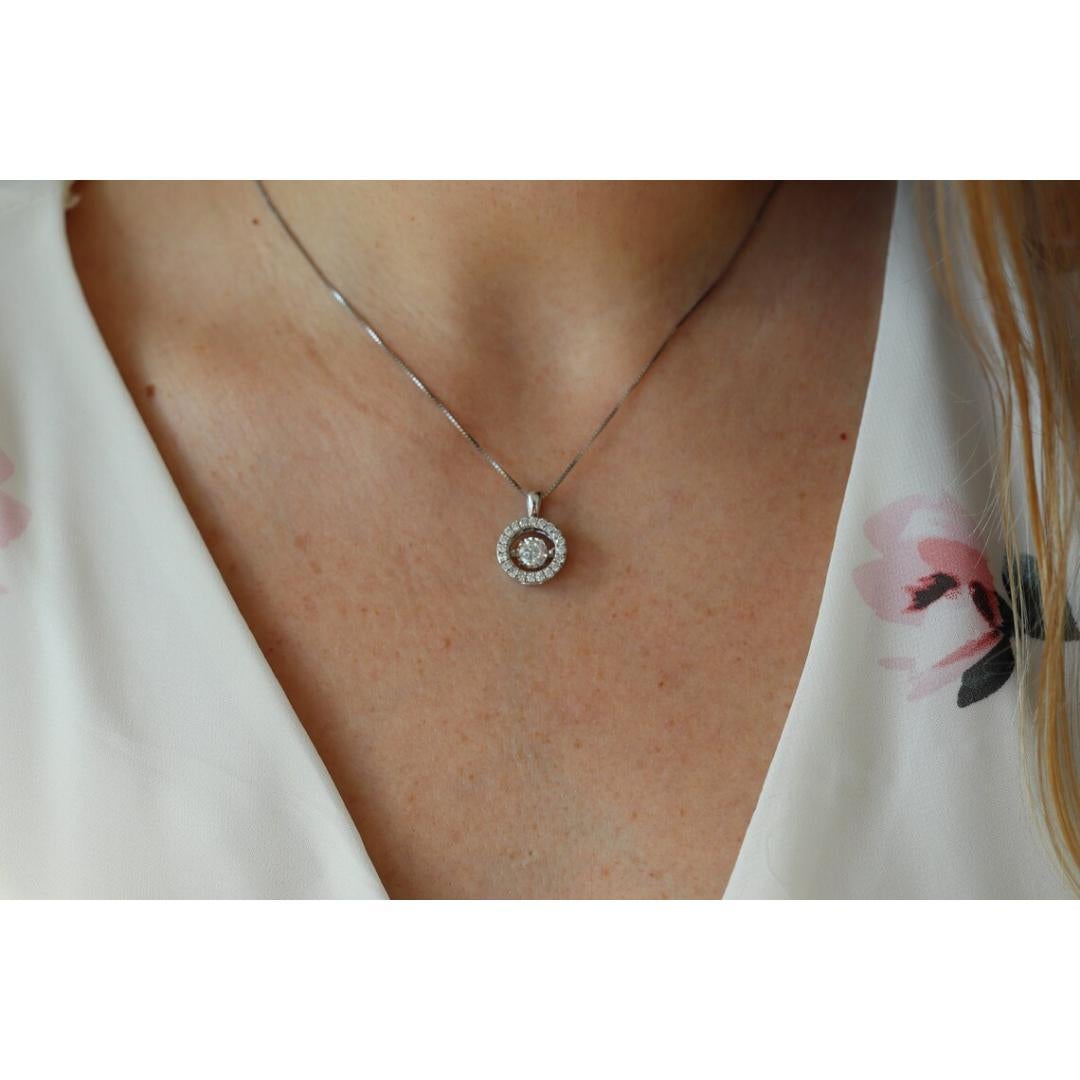 Colgante Halo Solitario de Diamantes 14k. Colgante Diamante Feliz. Total 1ctw Diamante en venta 6