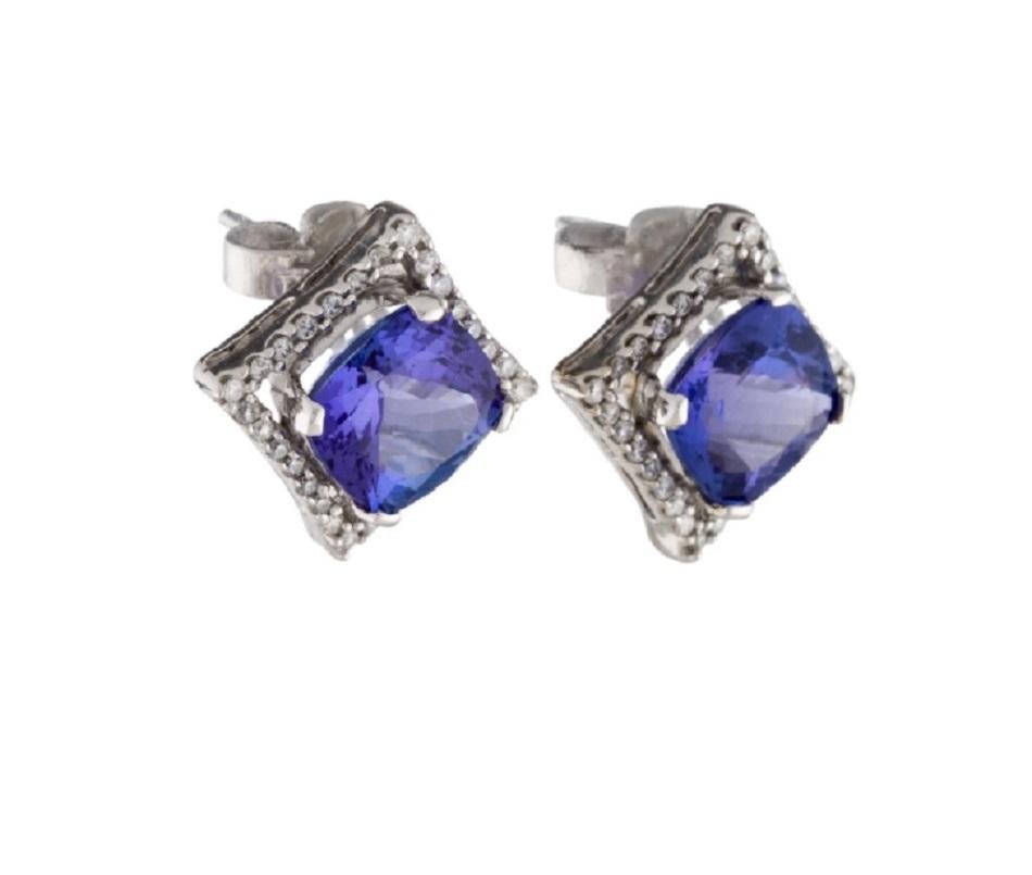 Round Cut 14k Diamond & Tanzanite Dazzling Stud Earrings For Sale