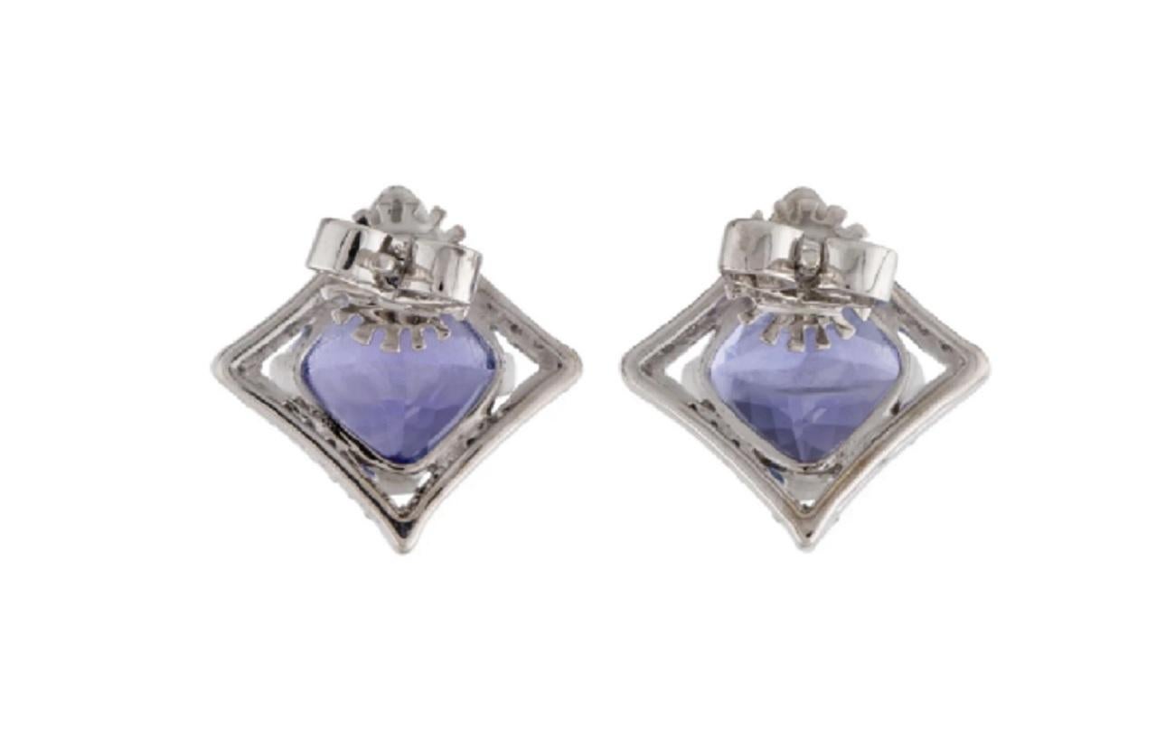 14k Diamond & Tanzanite Dazzling Stud Earrings In New Condition For Sale In New York, NY