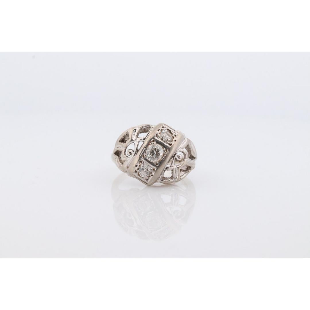 14k Diamant-Bomber-Ring mit drei Steinen. GOTHIC Edwardianische Diamant-Cluster-Trilogie im Angebot 4