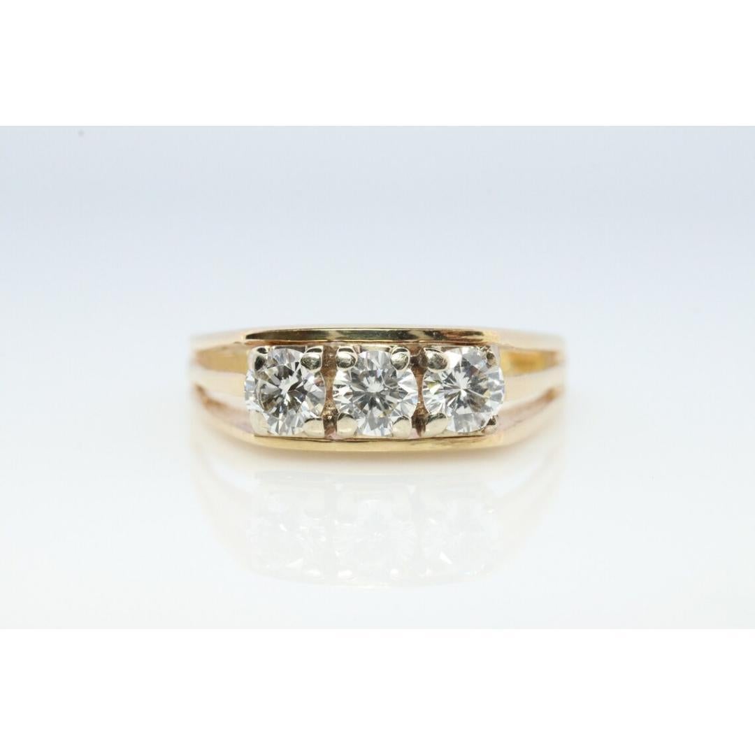 Donna Anello Trio con diamanti 14k. Anello TRILOGY a 3 pietre con diamante da 1/2ctws. Anello di fidanzamento. in vendita