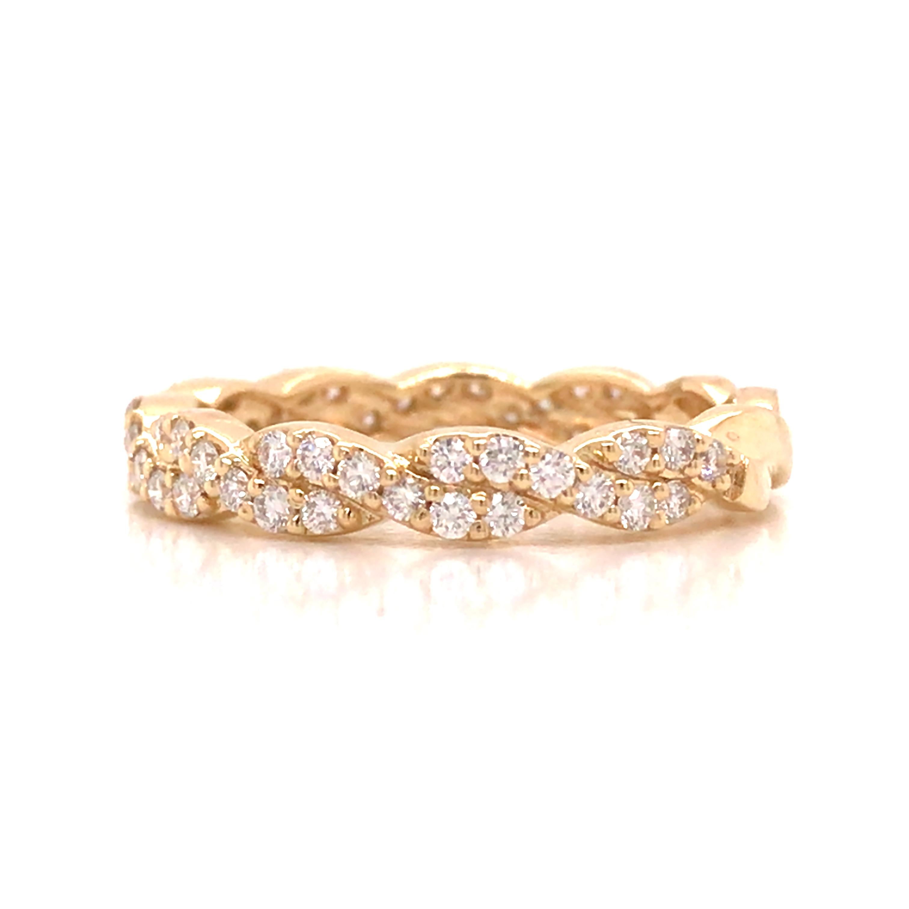 14K Diamond Twist Band Yellow Gold In New Condition For Sale In Boca Raton, FL