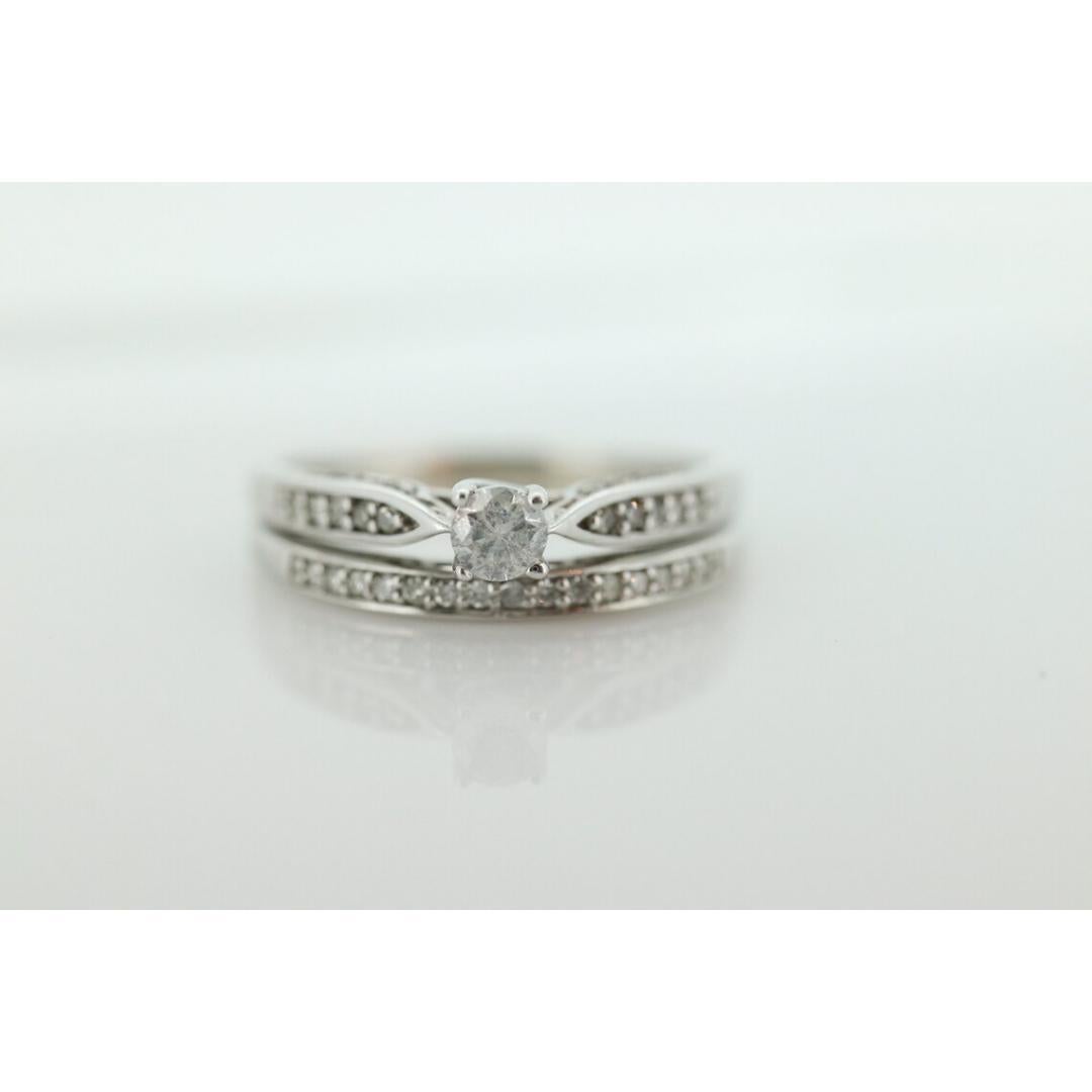 14k Diamond Wedding Ring Set. Delicate White gold Engagement and Wedding rings. For Sale 4
