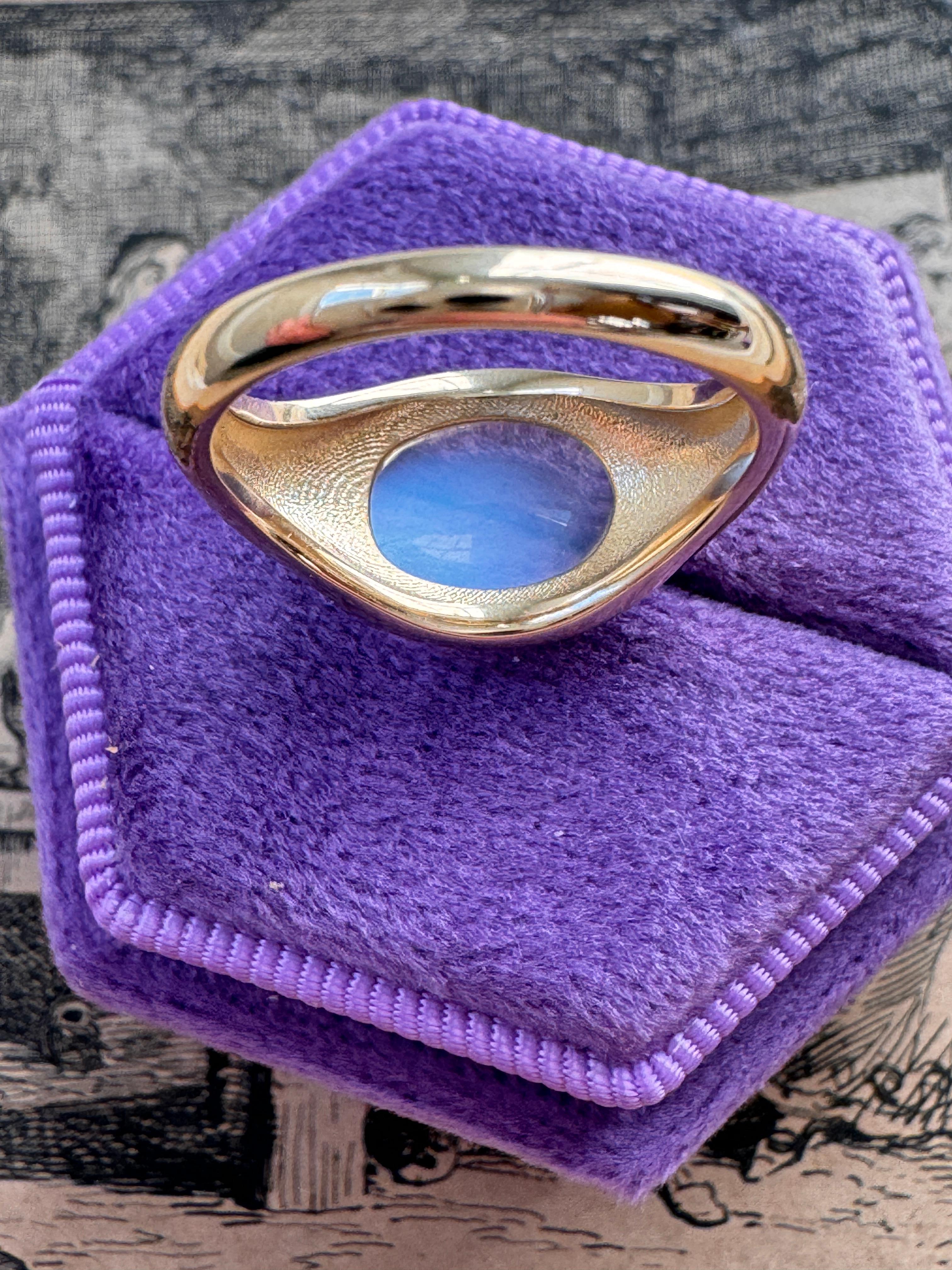 Women's or Men's 14K East West Blue Flash Moonstone Ring For Sale