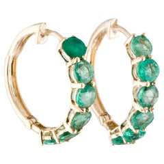 14K Emerald Hoop Earrings - Elegance des pierres précieuses vertes, déclaration de style intemporel