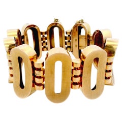 14K Florentine Finish Oval Links Hinged Convex Retro Bracelet