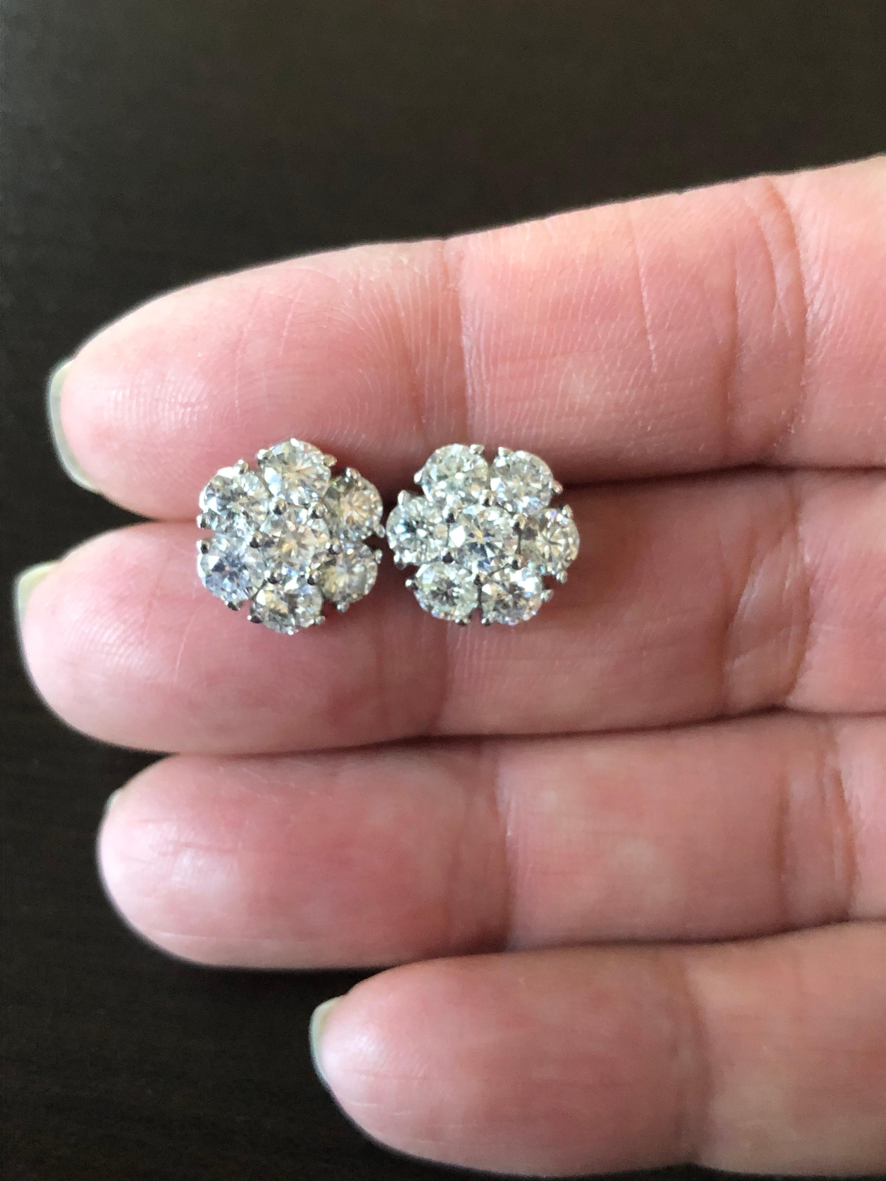 Round Cut 14 Karat Flower Shaped Diamond Earrings 3.50 Carat For Sale