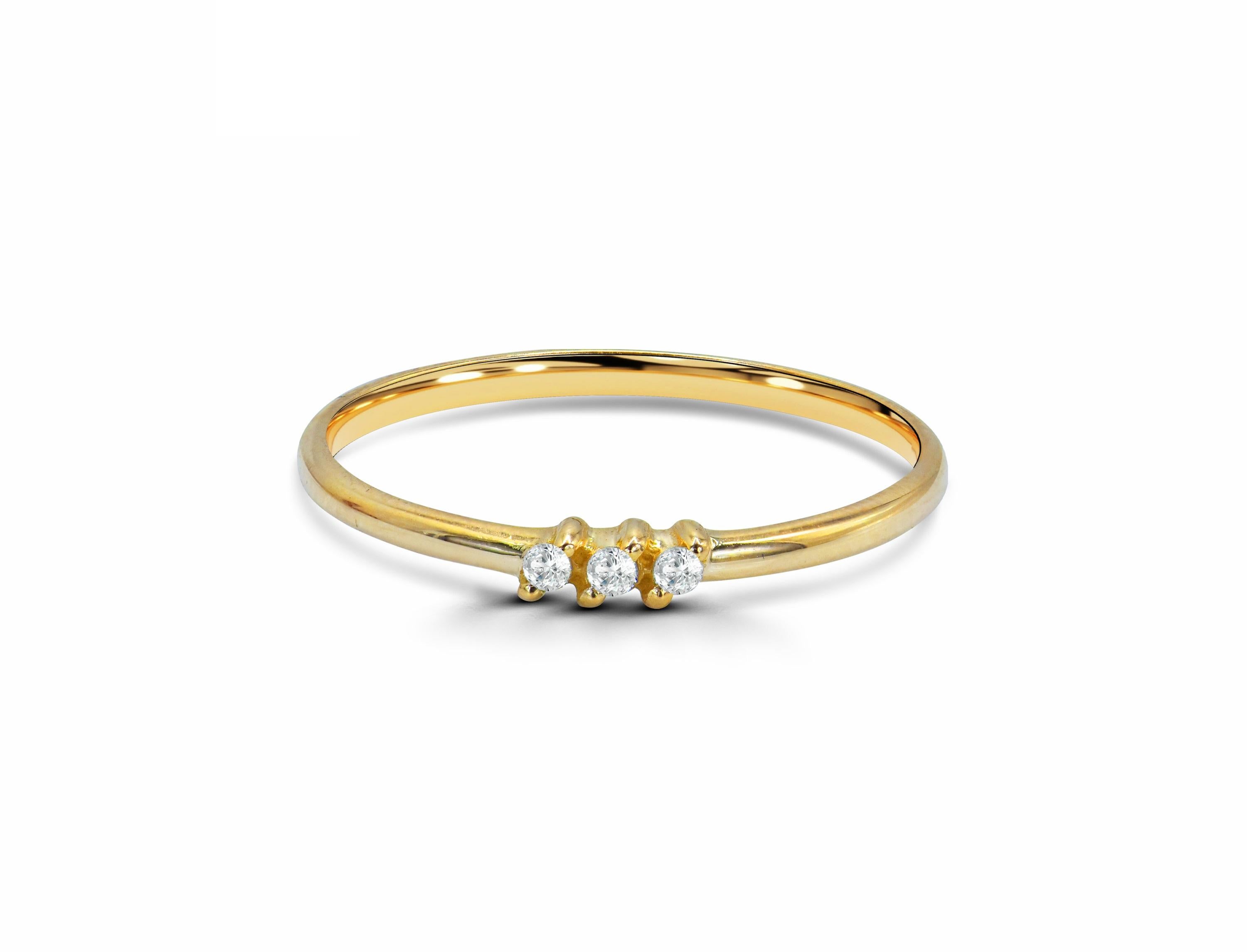 For Sale:  14k Gold 0.03 Carat Trio Diamond Band Ring  2