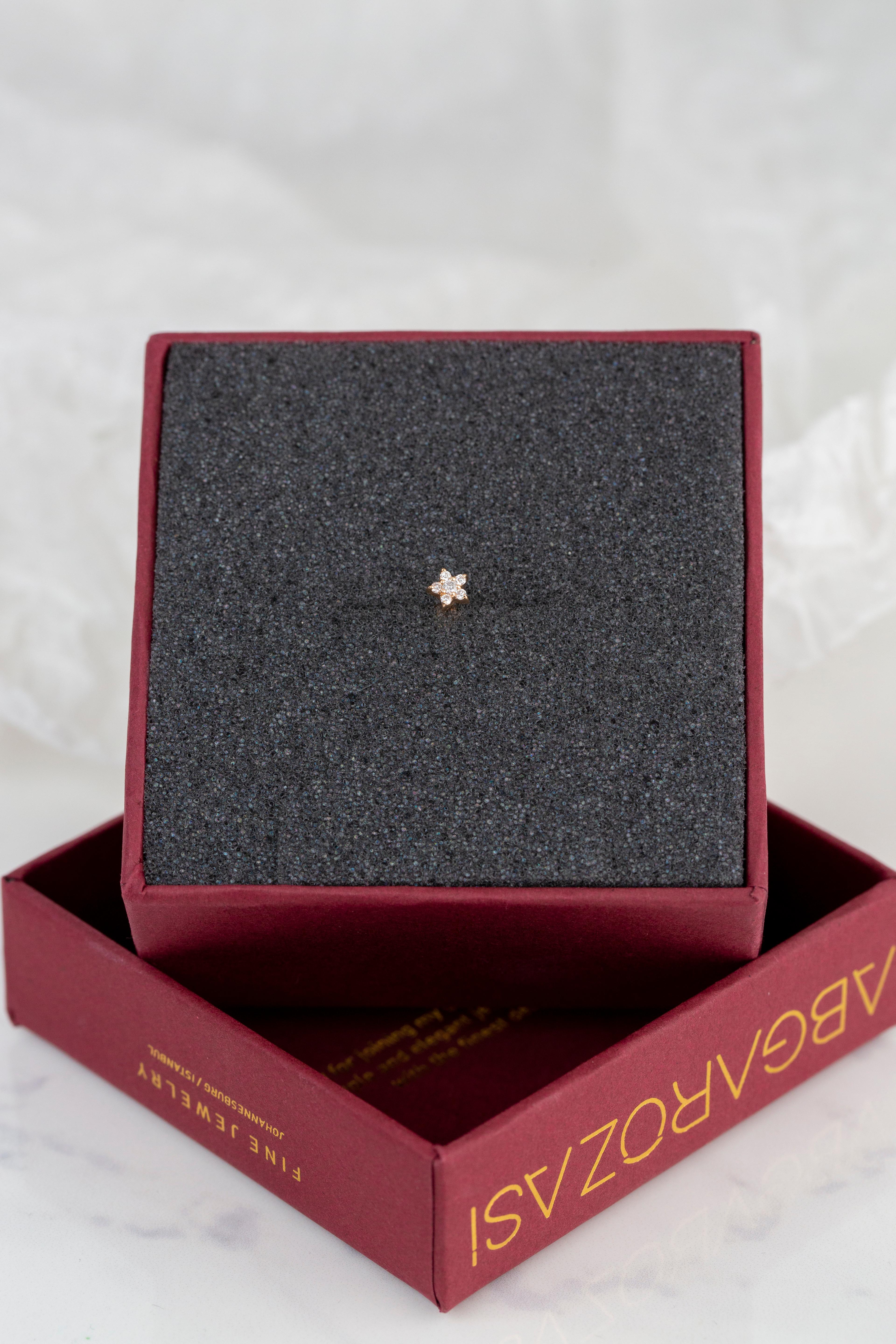 14K Gold 0.05 Ct Diamond Star Piercing, Gold Diamond Star Earring For Sale 1