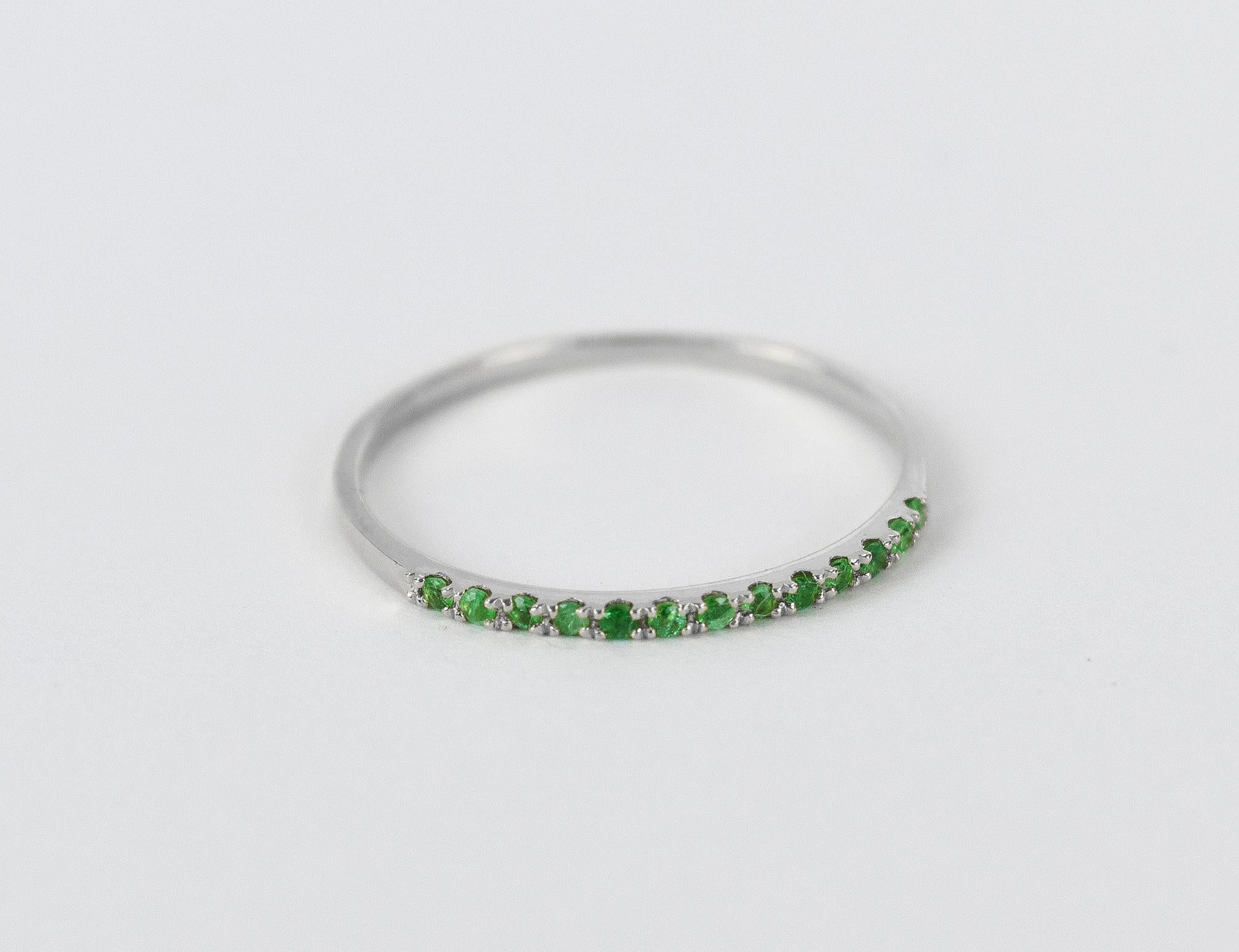 For Sale:  14k Gold 0.07 Carat Emerald Half Eternity Ring 3