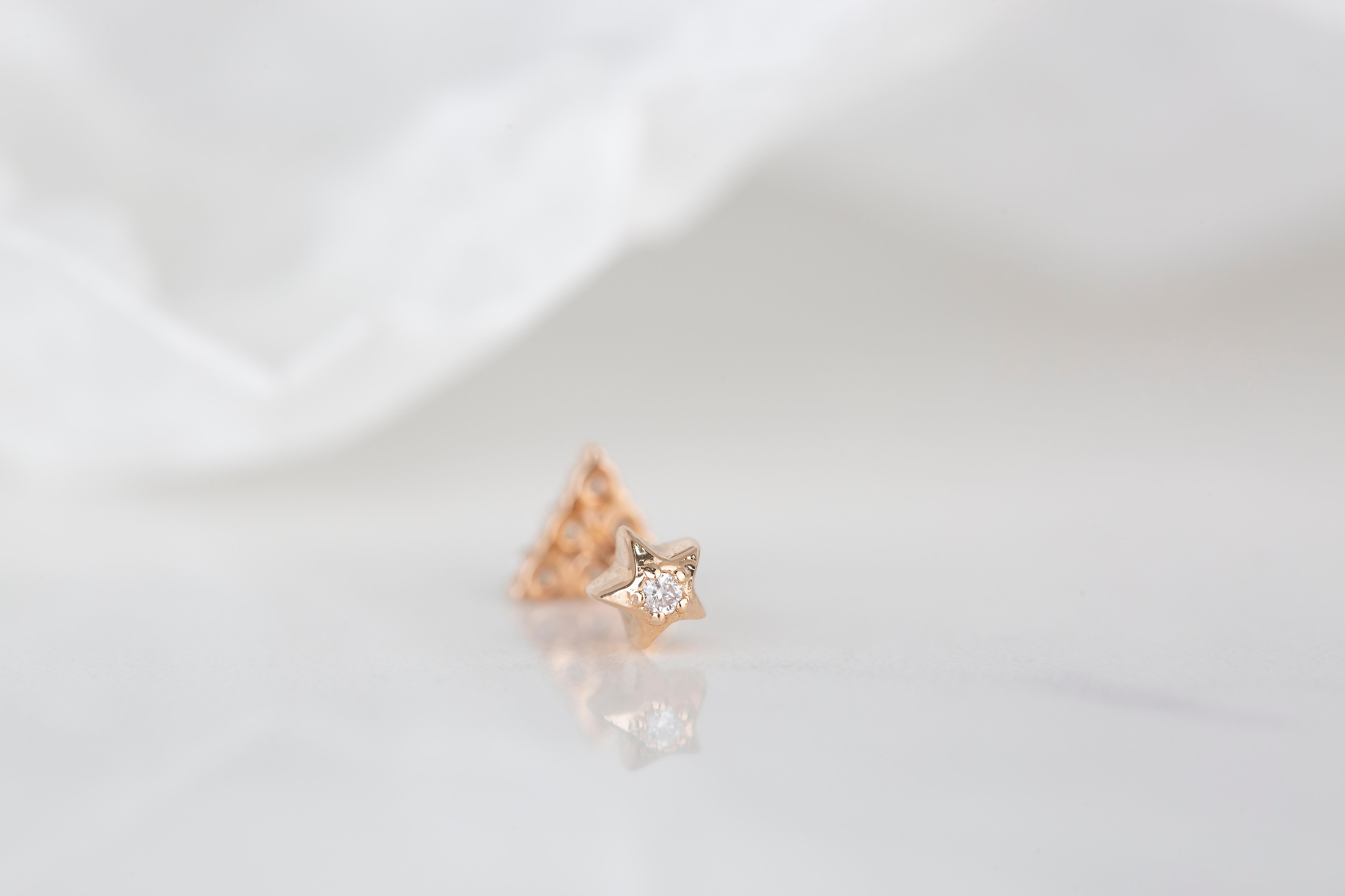 Modern 14K Gold 0.07 Ct Diamond Triangle Piercing Gold 0.07 Ct Diamond Trigon Earring For Sale