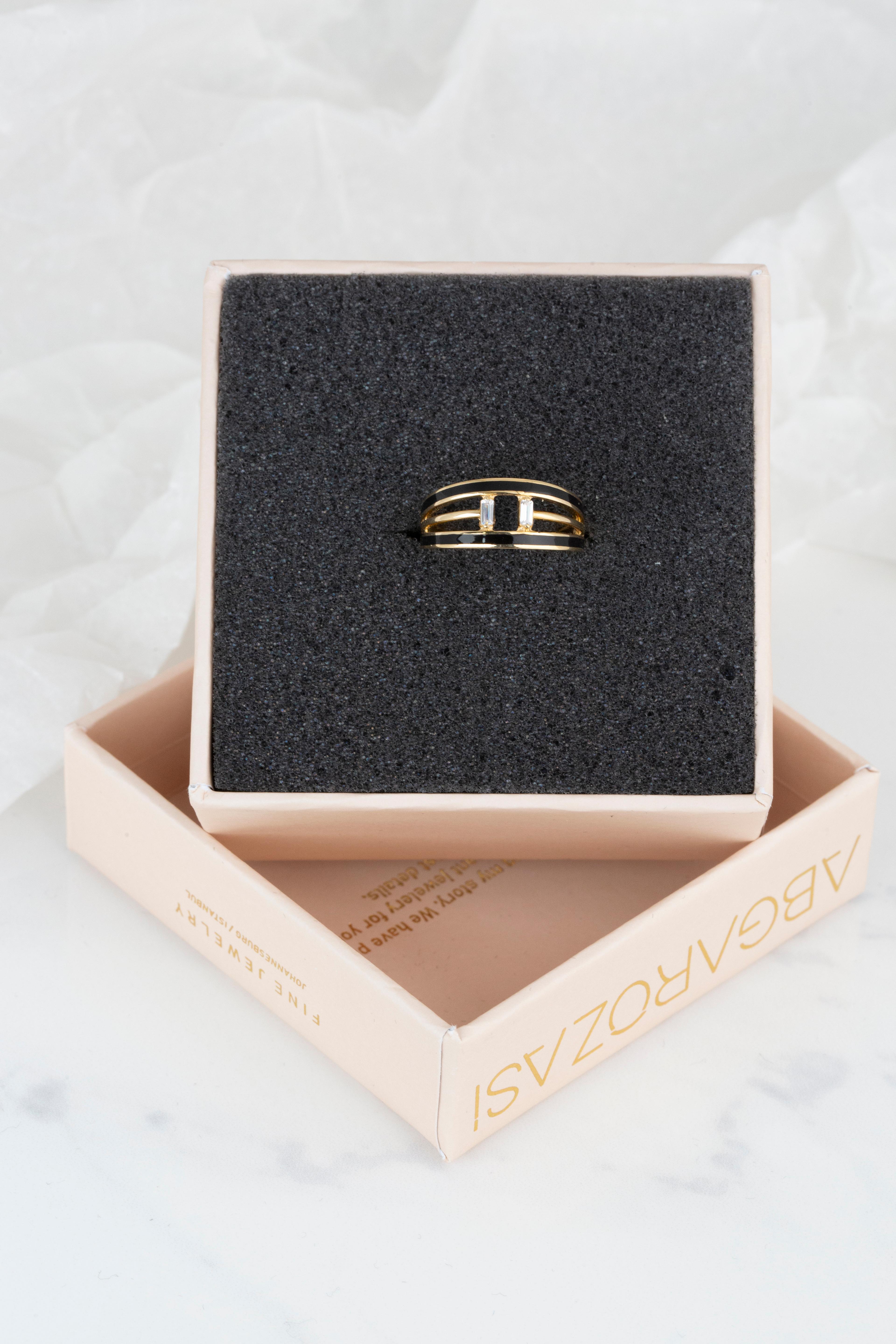 For Sale:  14K Gold 0.07 Ct Emerald Cut Diamond Black Enamel Ring 4
