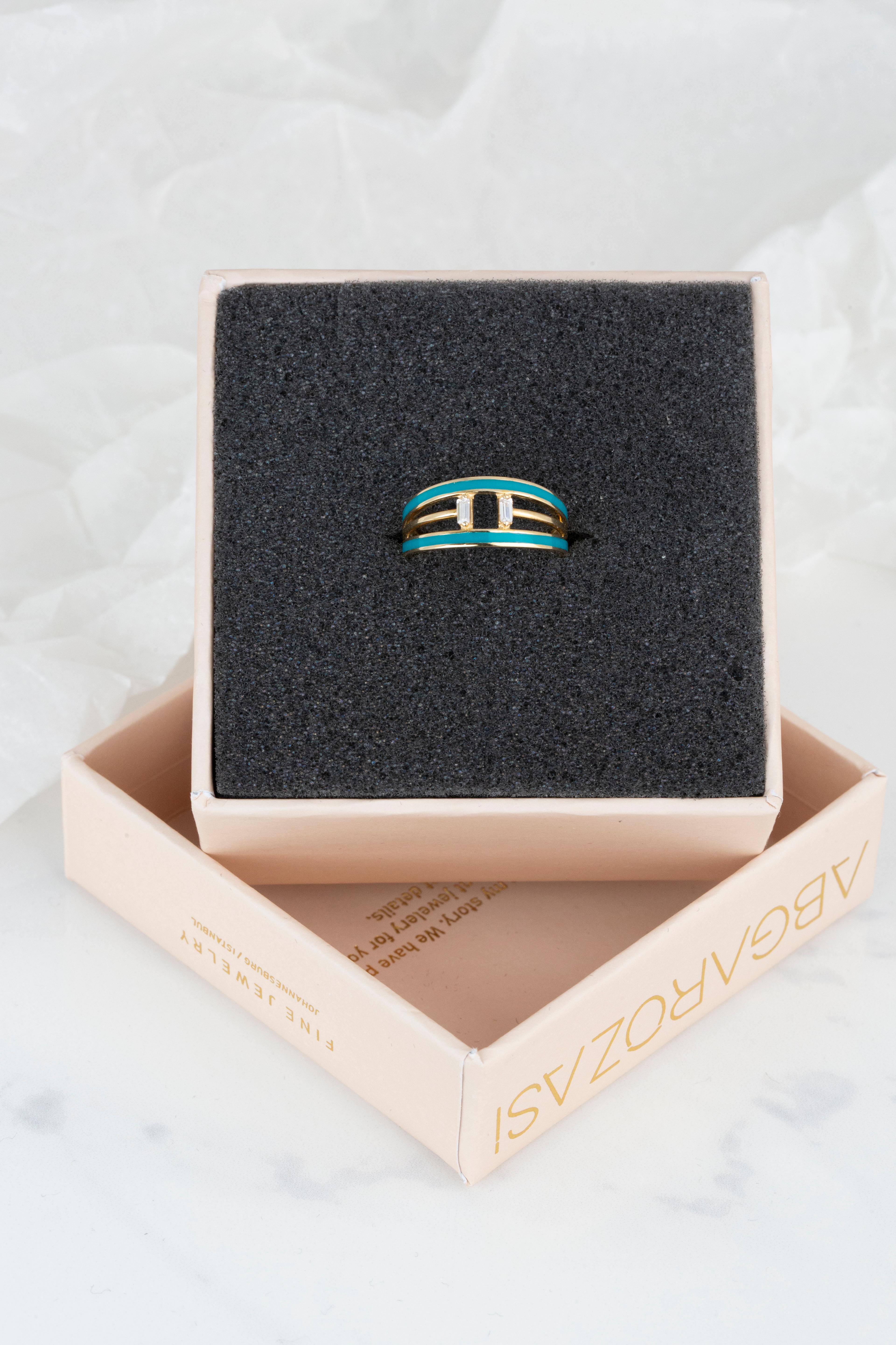 For Sale:  14K Gold 0.07 Ct Emerald Cut Diamond Turquoise Enamel Ring 8