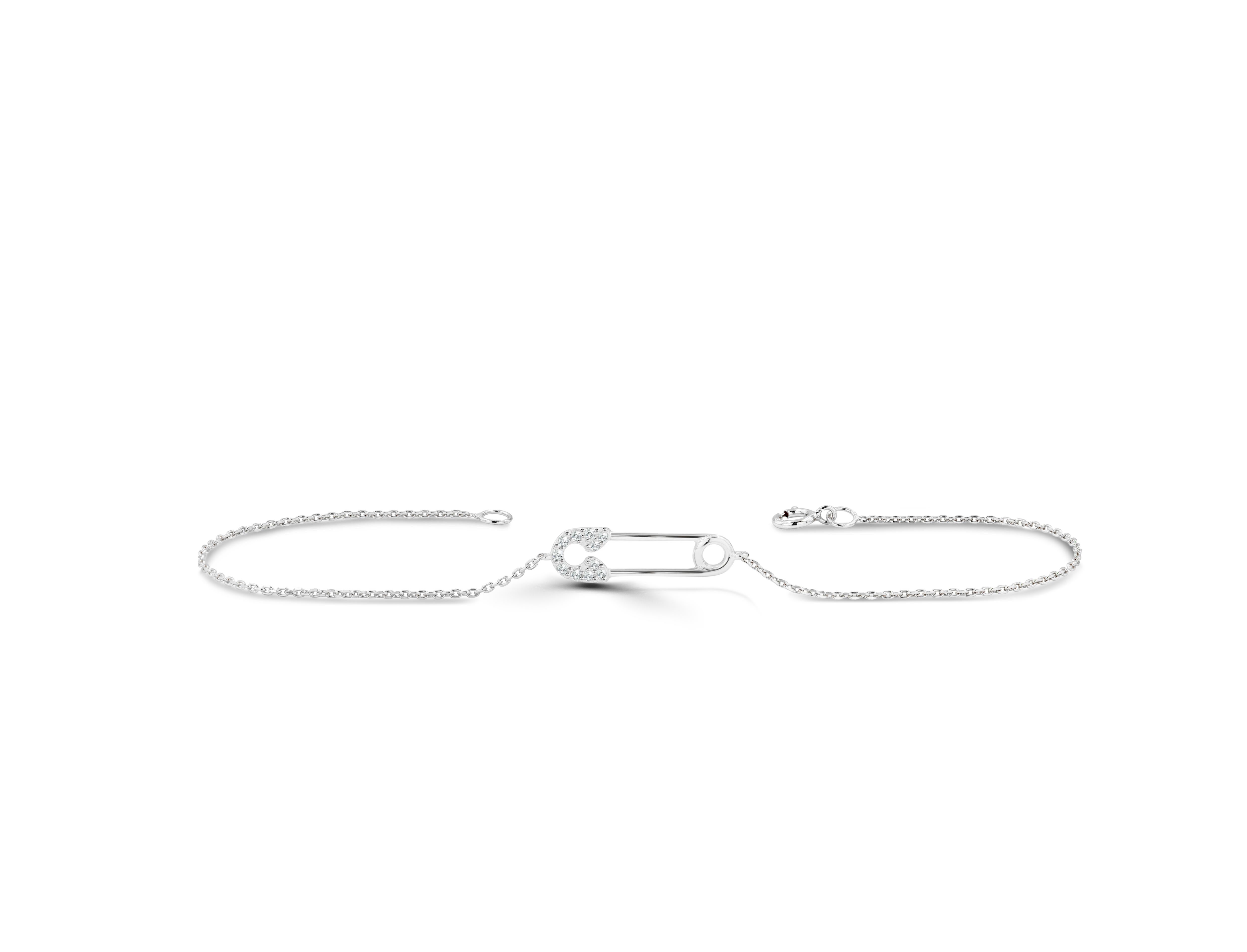Taille ronde Bracelet minimaliste en or 14K avec épingle de sûreté en diamant 0,09 Ct. en vente