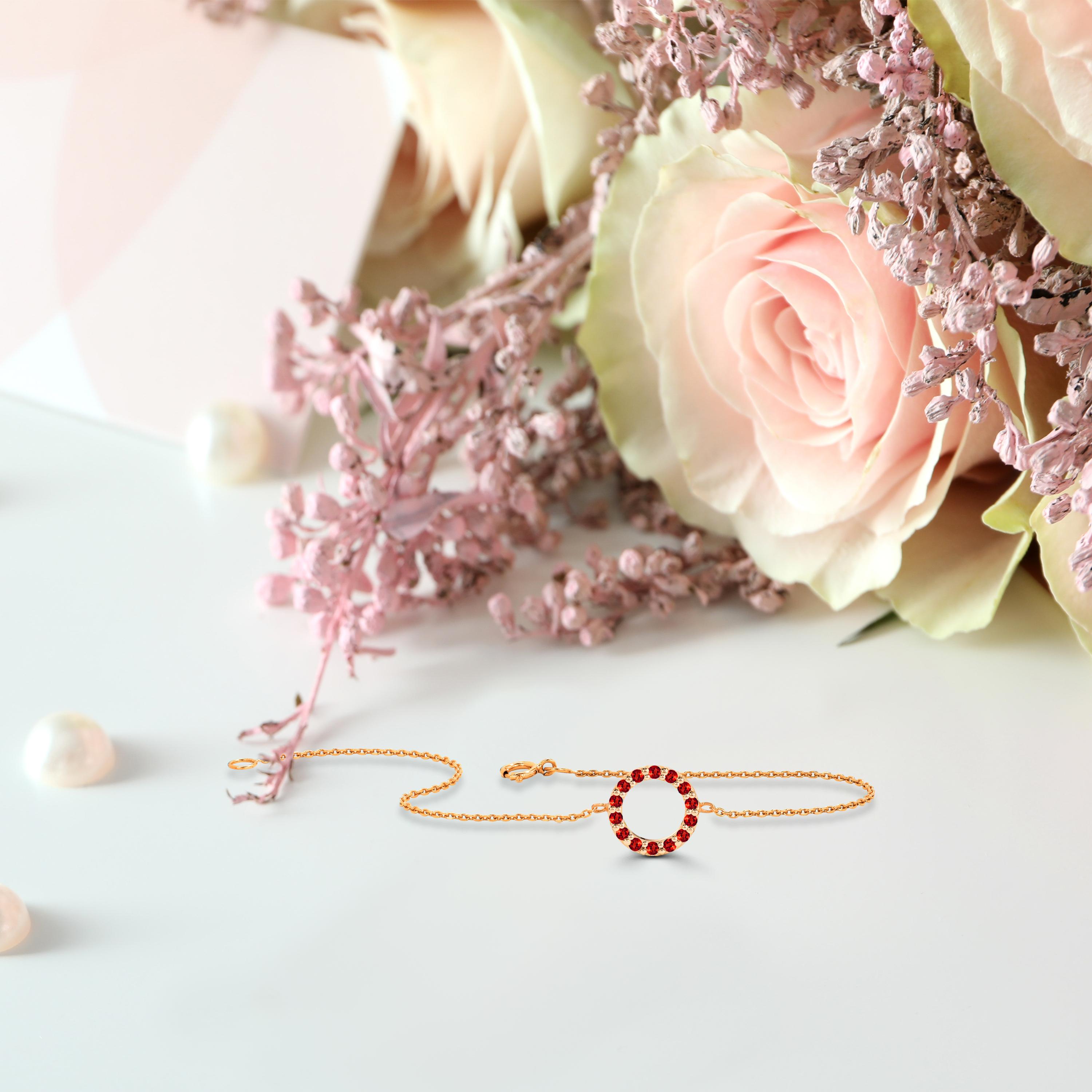 Bracelet en or 14 carats avec rubis, émeraude, saphir bleu et pierre précieuse de 0,10 carat Neuf - En vente à Bangkok, TH