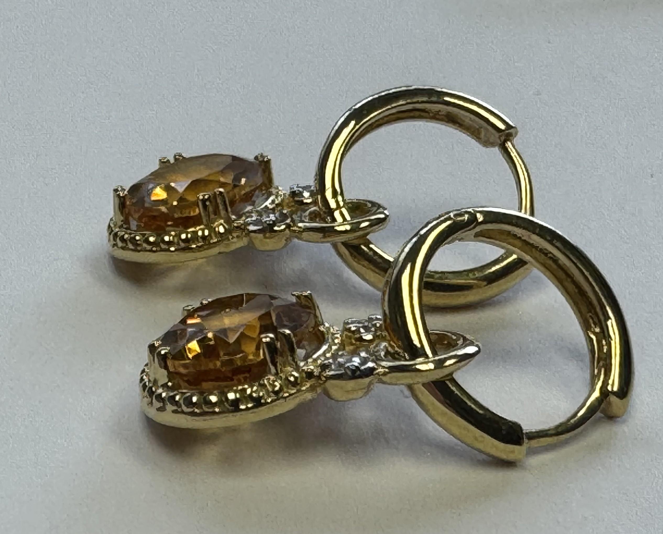 Orecchini in oro 14K con gemma da 0,10 ct. e pietra citrina da 4,9 ct. In condizioni Nuovo in vendita a Great Neck, NY