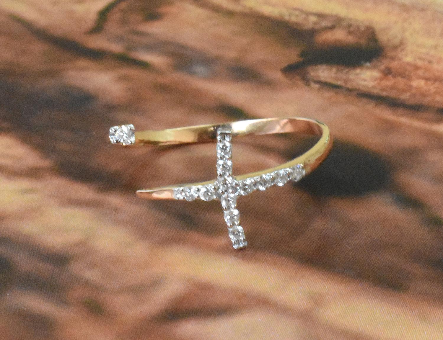 For Sale:  14k Gold 0.11 Carat Diamond Open Cross Ring 5