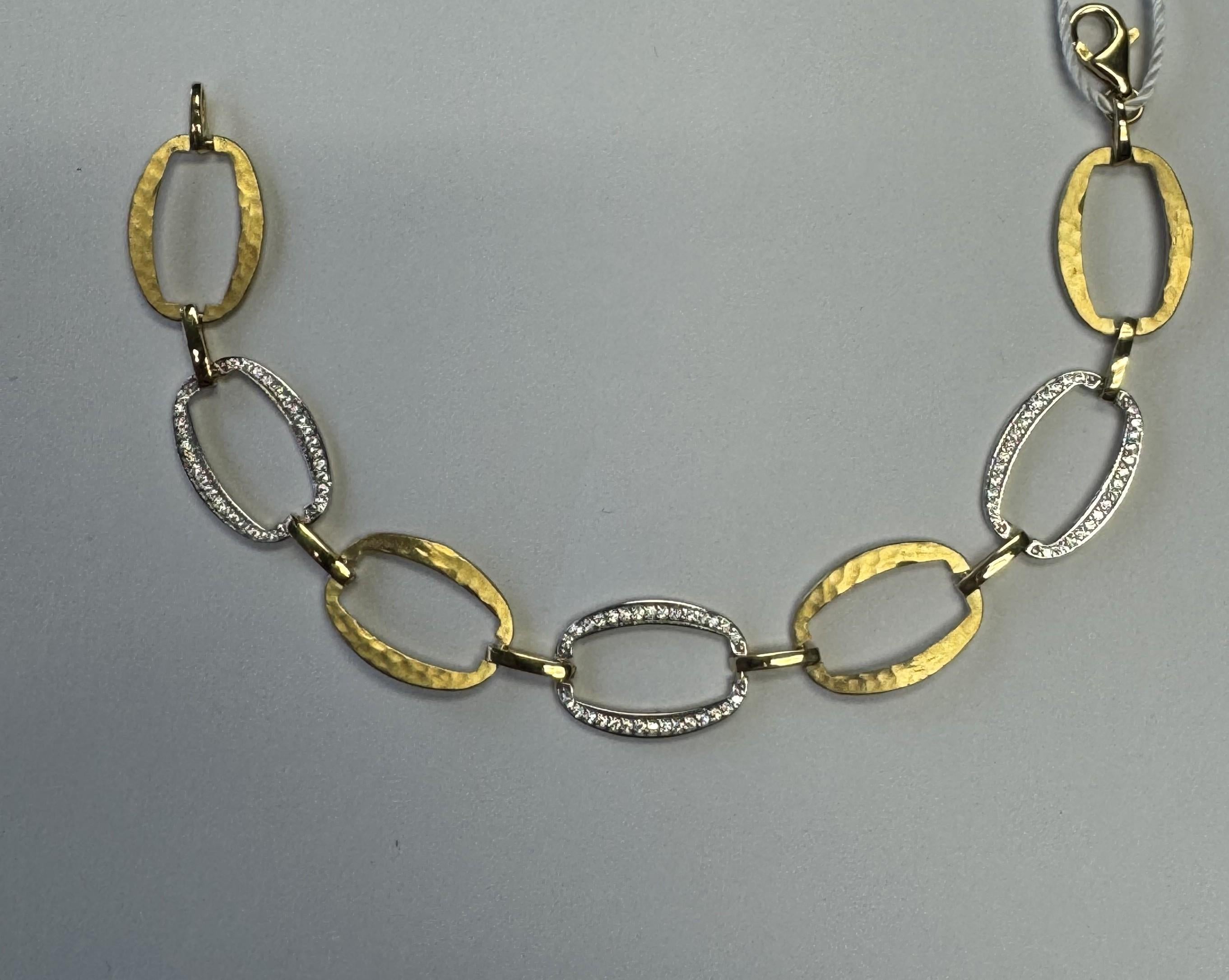 Round Cut 14K Gold 0.18 ct. tw. Ellipse Shaped Open Link Bracelet For Sale