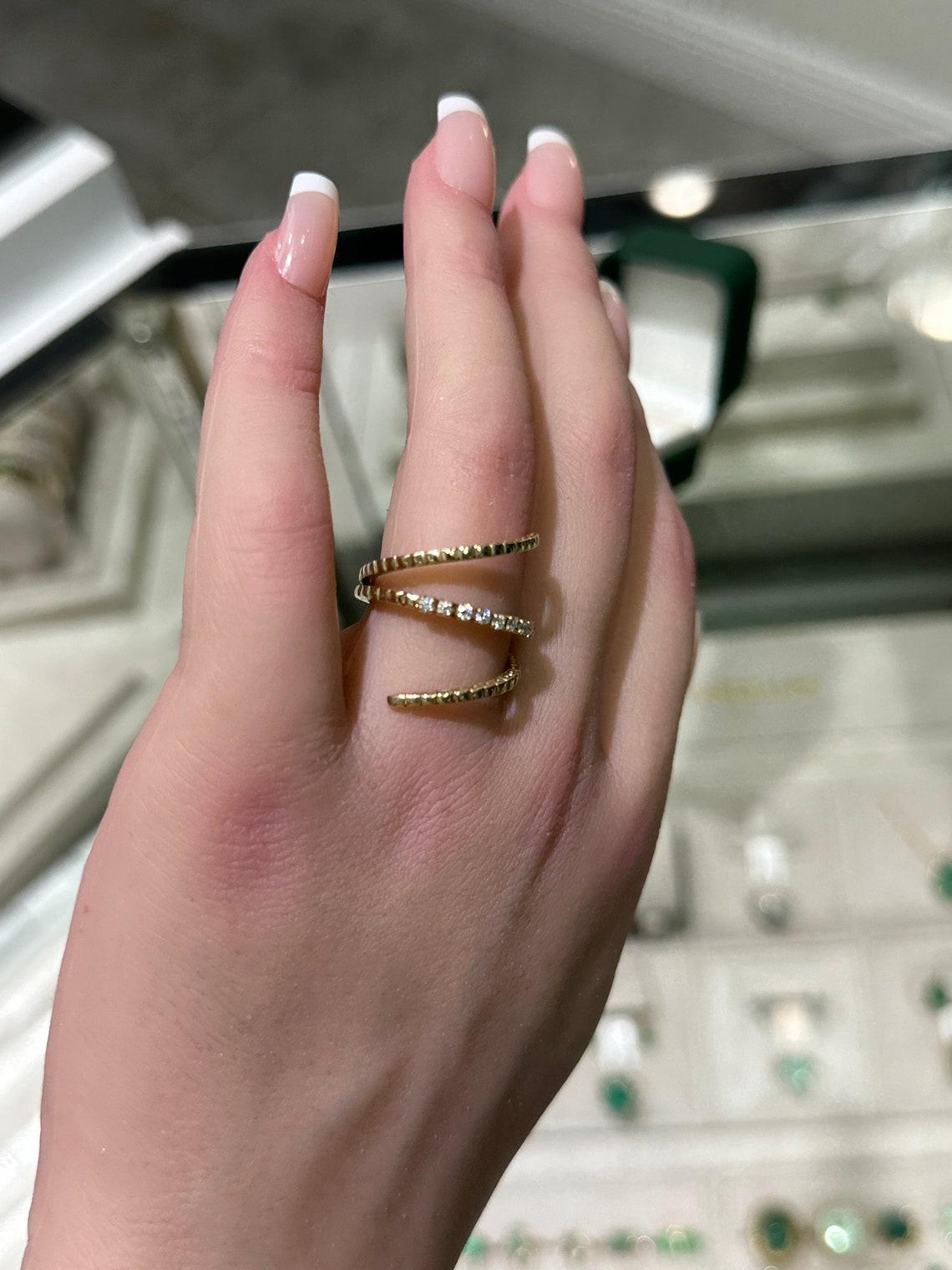 Women's 14K Gold 0.20tcw Retractable Diamond Band Ring Brilliant Round Cut Trendy Full For Sale