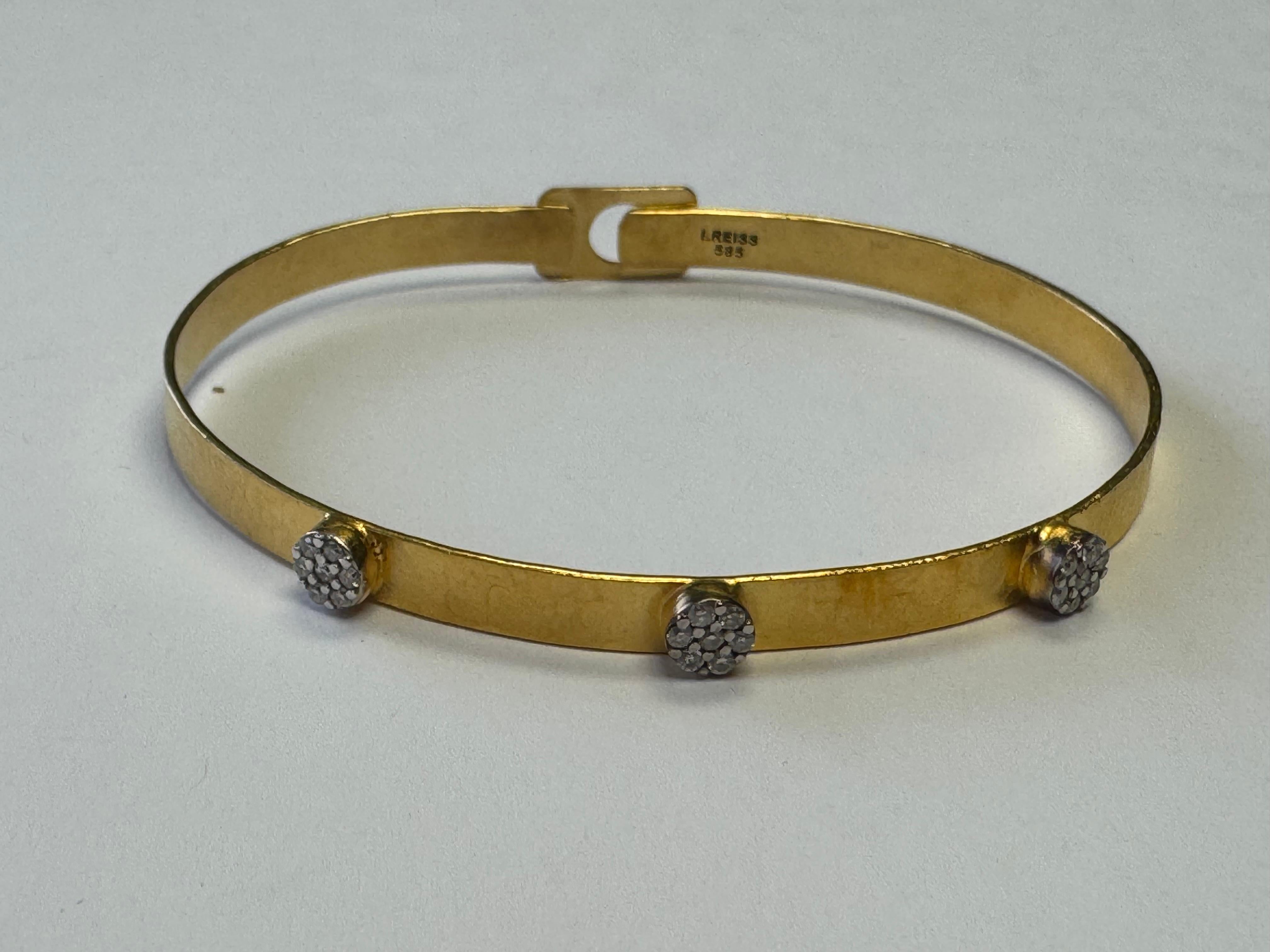 14K Gold 0.21 ct. tw. 4mm Hammered Bangle Bracelet In New Condition For Sale In Great Neck, NY