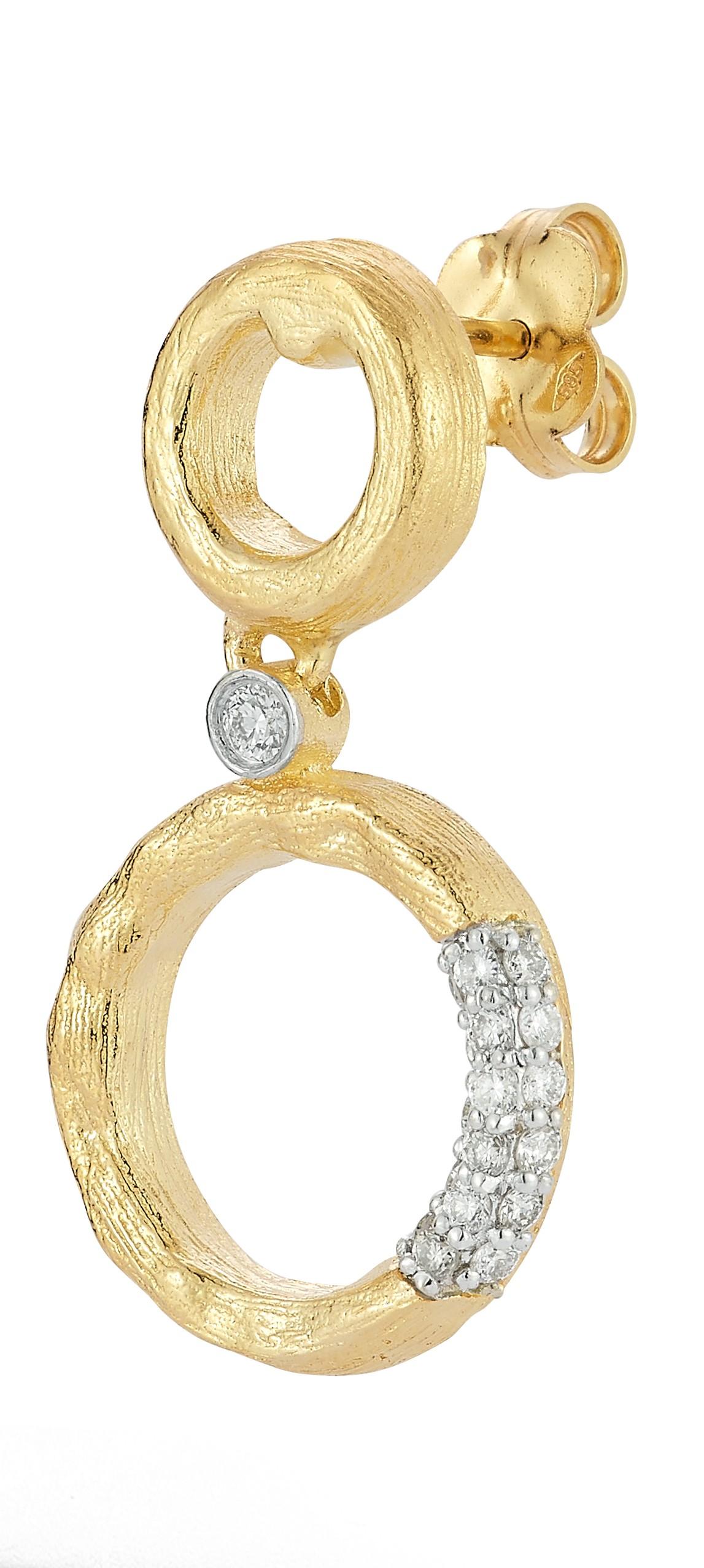 Orecchini a goccia in oro giallo 14 carati con finitura opaca e a martello e cerchi graduati, con 0,41 carati di diamanti incastonati e pavé
