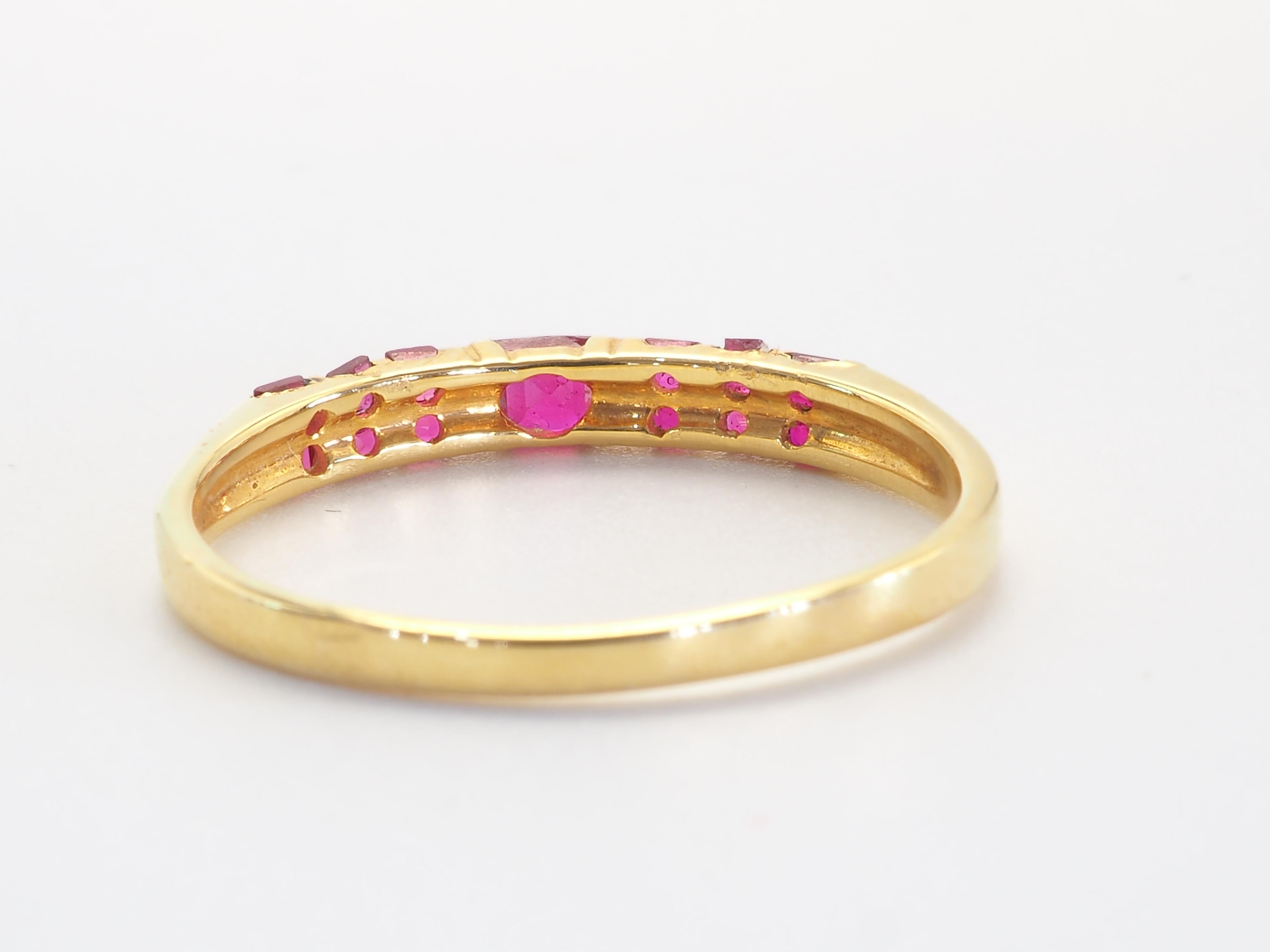 Anillo vintage de oro de 14 quilates y 0,46 quilates de rubí rojo vivo Corte cuadrado