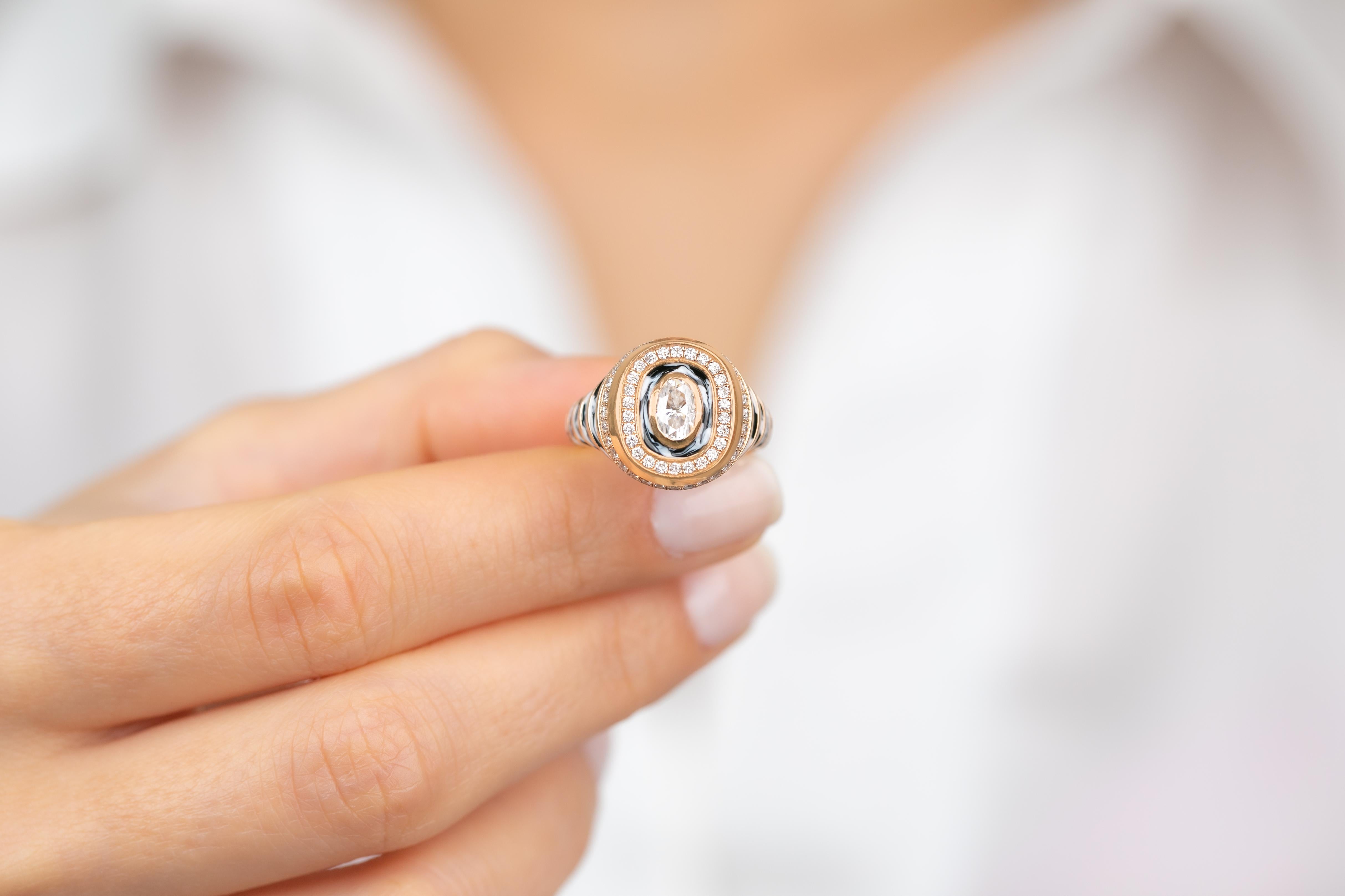 En vente :  Bague de cocktail émaillée en or 14K 0.50 Ct Moissanite & Diamant, Bague Chevalier 12