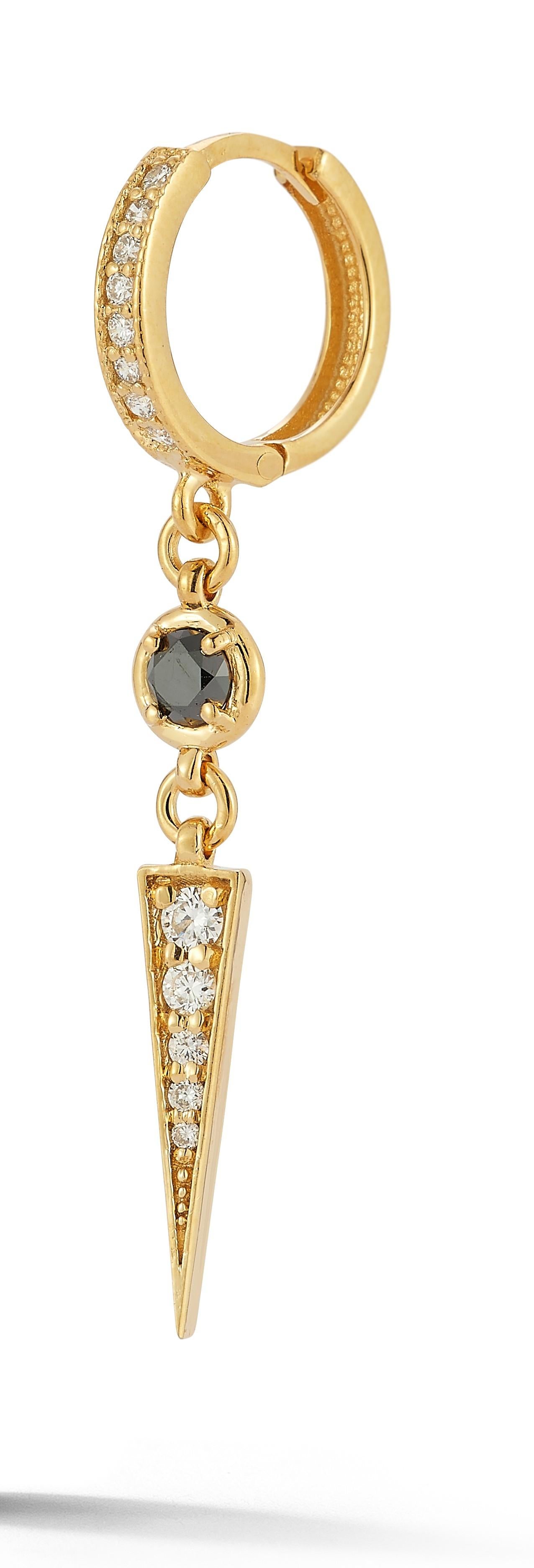 Oro de 14 quilates 0,58 ct. tw. Huggies con Motivo Triángulo Colgante en Nuevo estado para la venta en Great Neck, NY