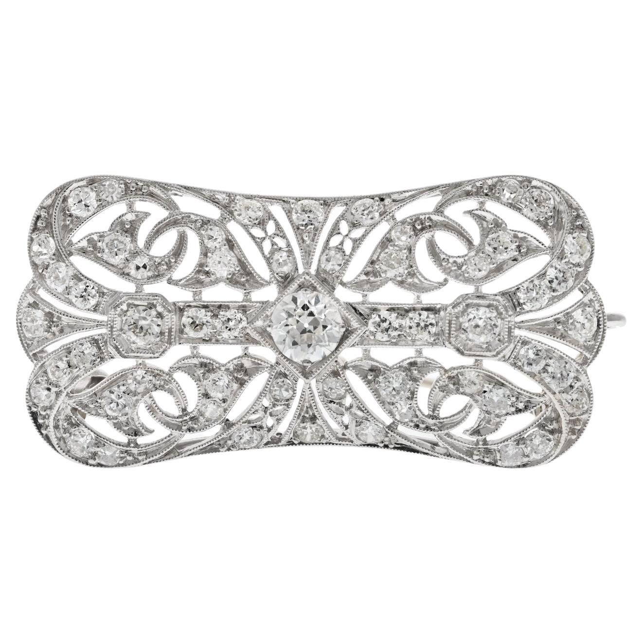 14K Gold 0.90 Cttw Vintage Diamond Openwork Brooch