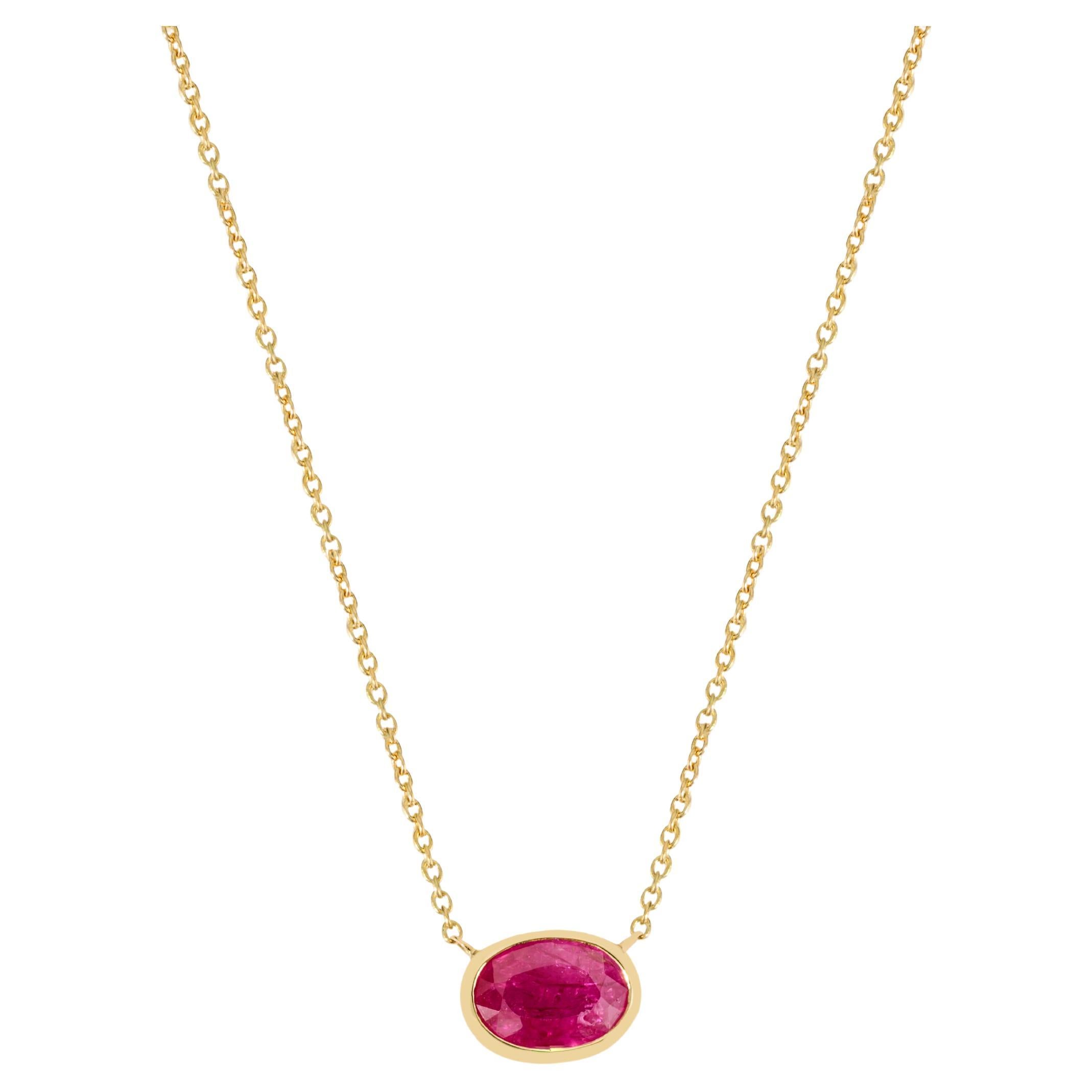 Collana con ciondolo solitario di rubino taglio ovale in oro 14k, pietra di nascita minima di luglio in vendita