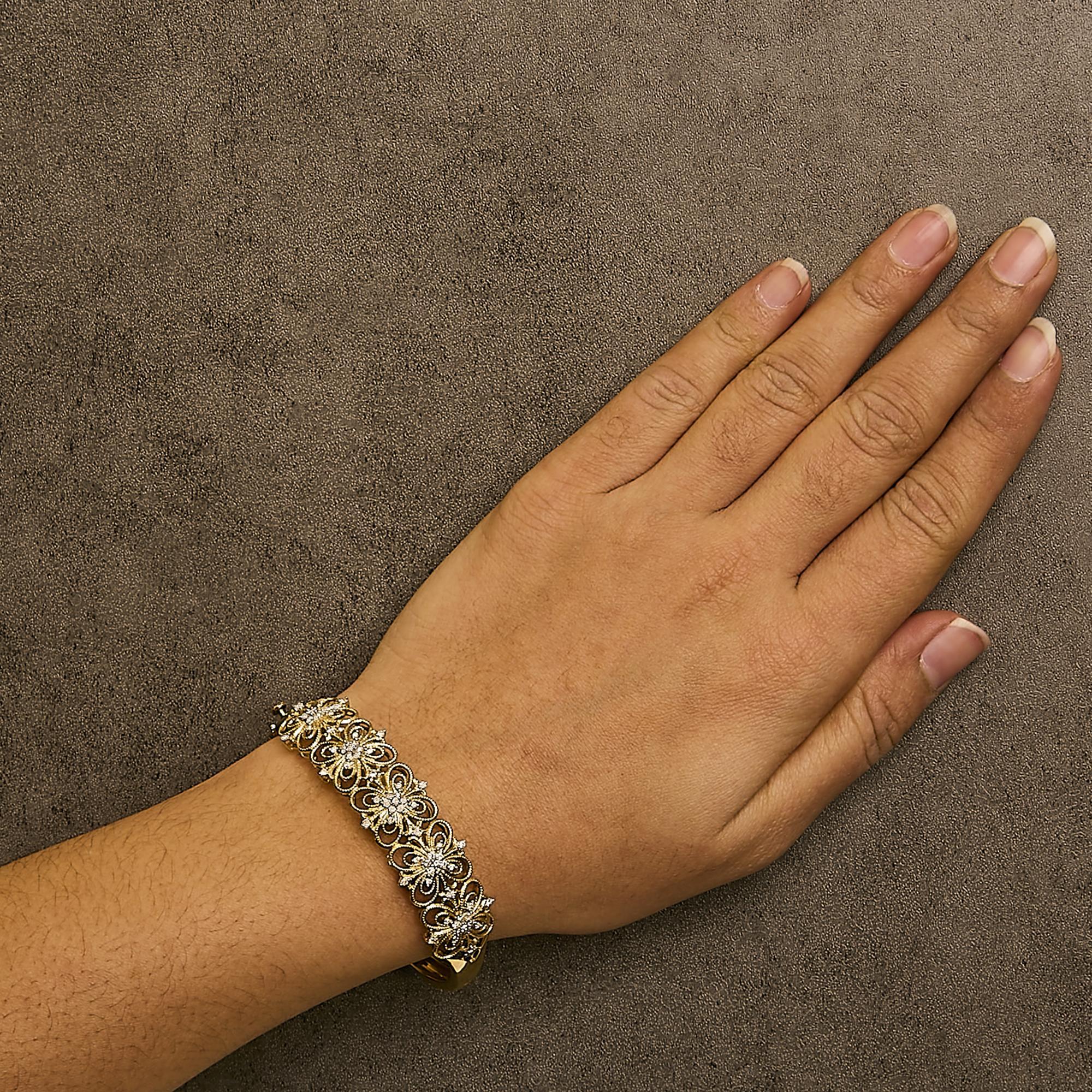 Round Cut 14K Gold 1.00 Cttw Diamond Vintage Inspired Floral Bangle Bracelet For Sale