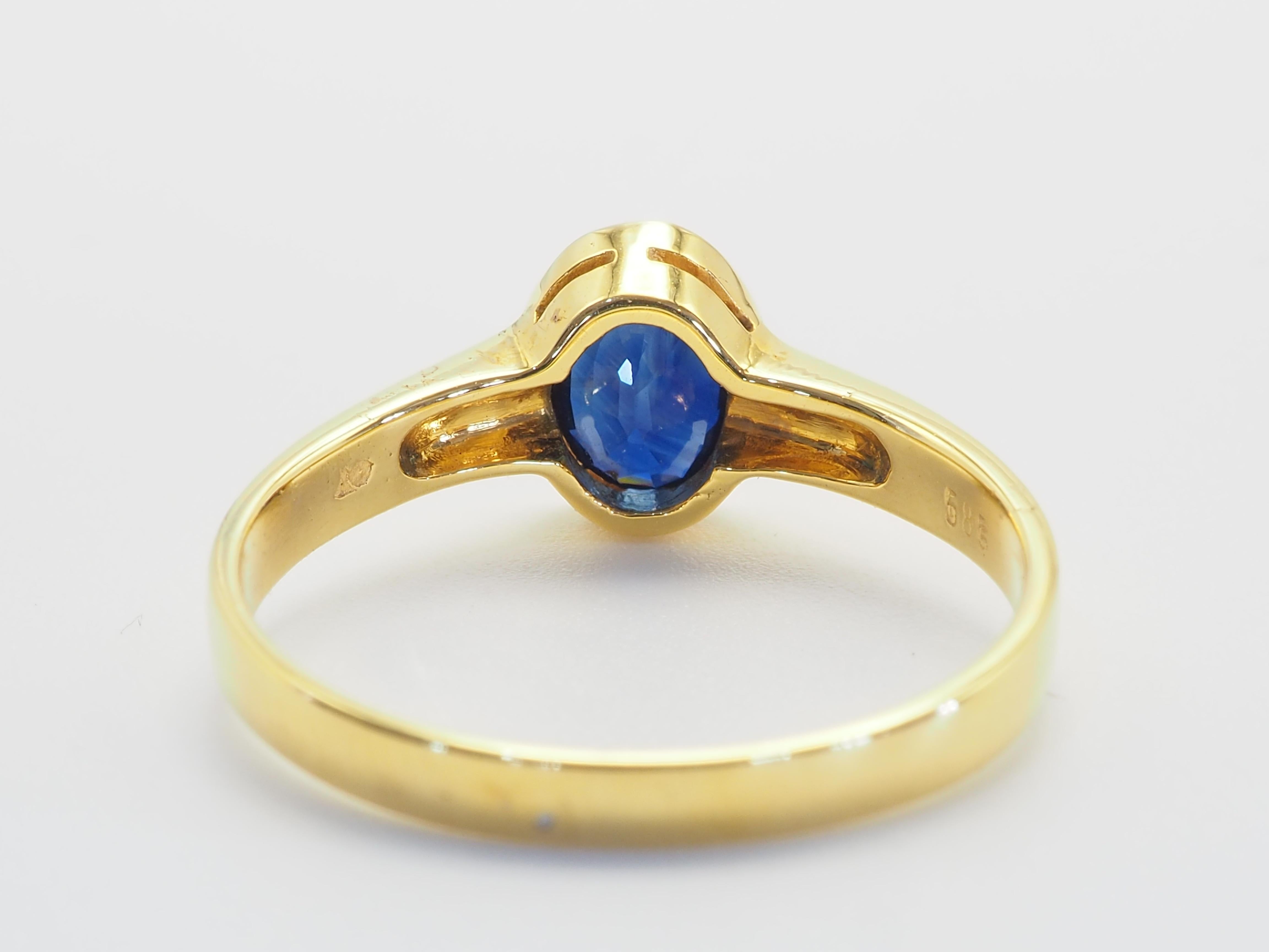 14K Gold 1,20ct Oval Blauer Saphir Lünette Solitär Verlobung, Band Ring, 7,25 (Ovalschliff) im Angebot