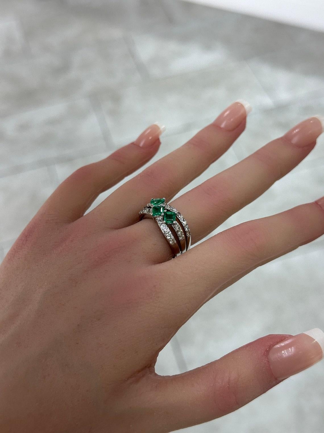 14K Gold 1.20tcw Emerald & Diamond Band Ring, Princess & Pear Cut with Pave Diam For Sale 1