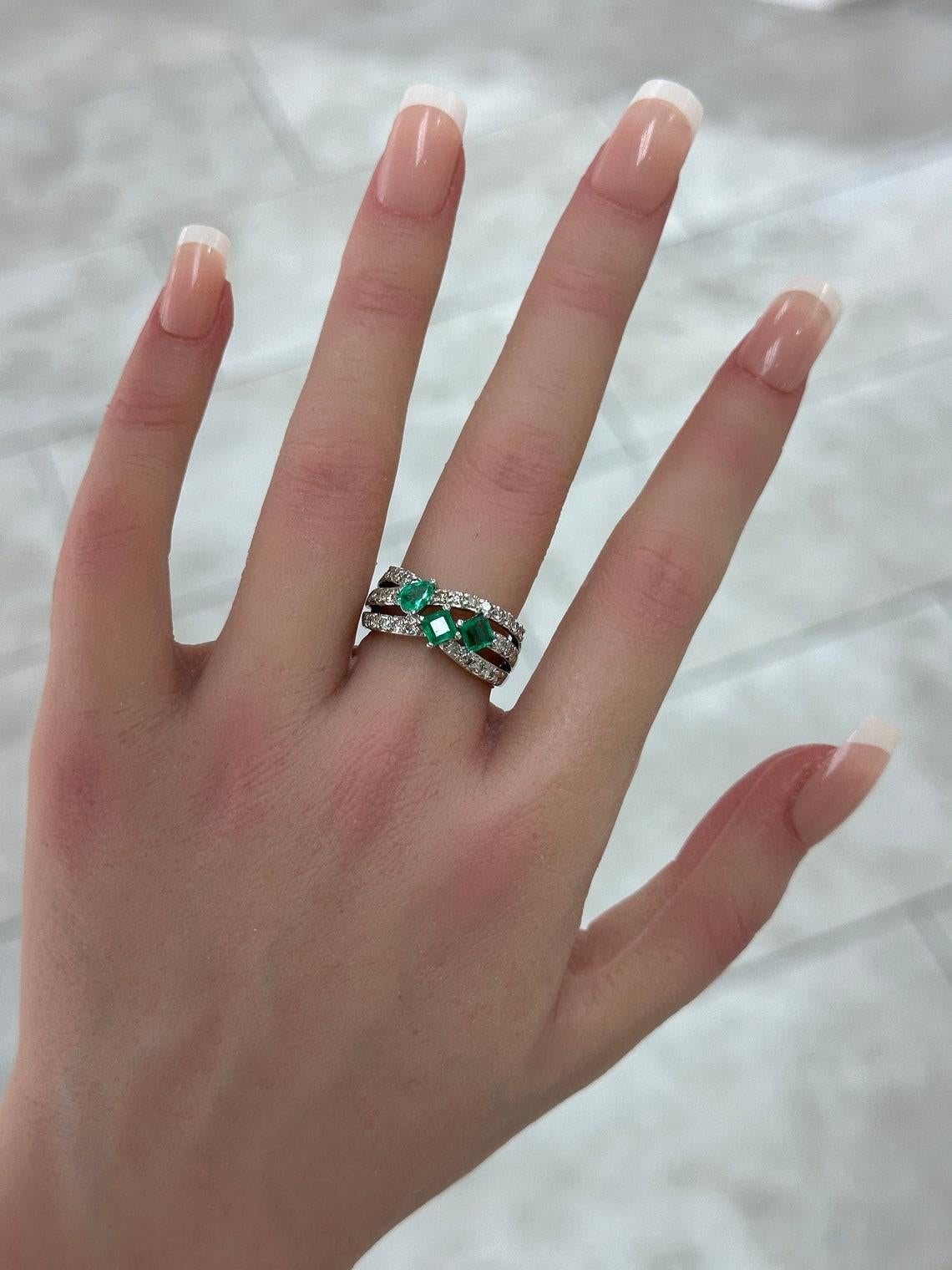 14K Gold 1.20tcw Emerald & Diamond Band Ring, Princess & Pear Cut with Pave Diam For Sale 2