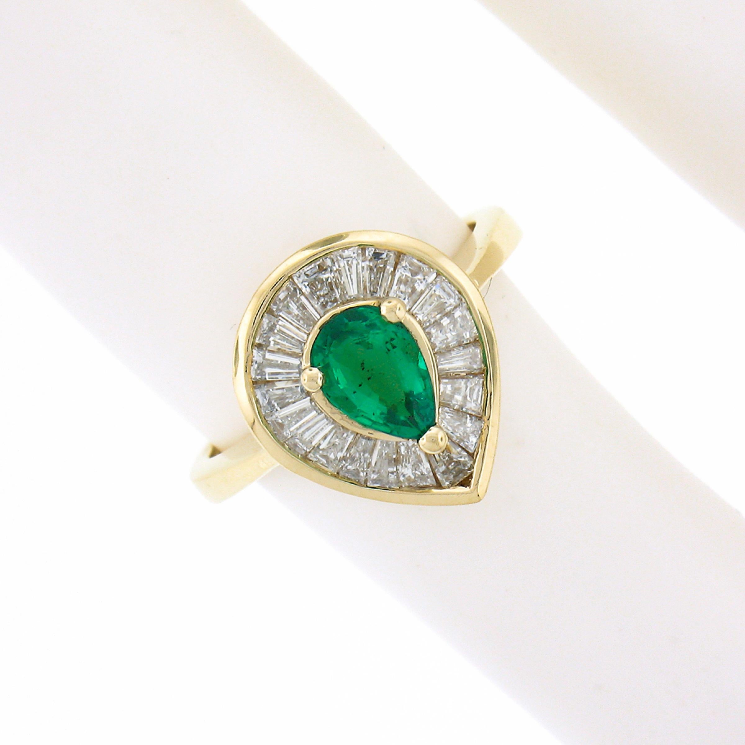 14k Gold 1.3ct Pear Prong Emerald & Channel Baguette Diamond Halo Ballerina Ring In Excellent Condition In Montclair, NJ