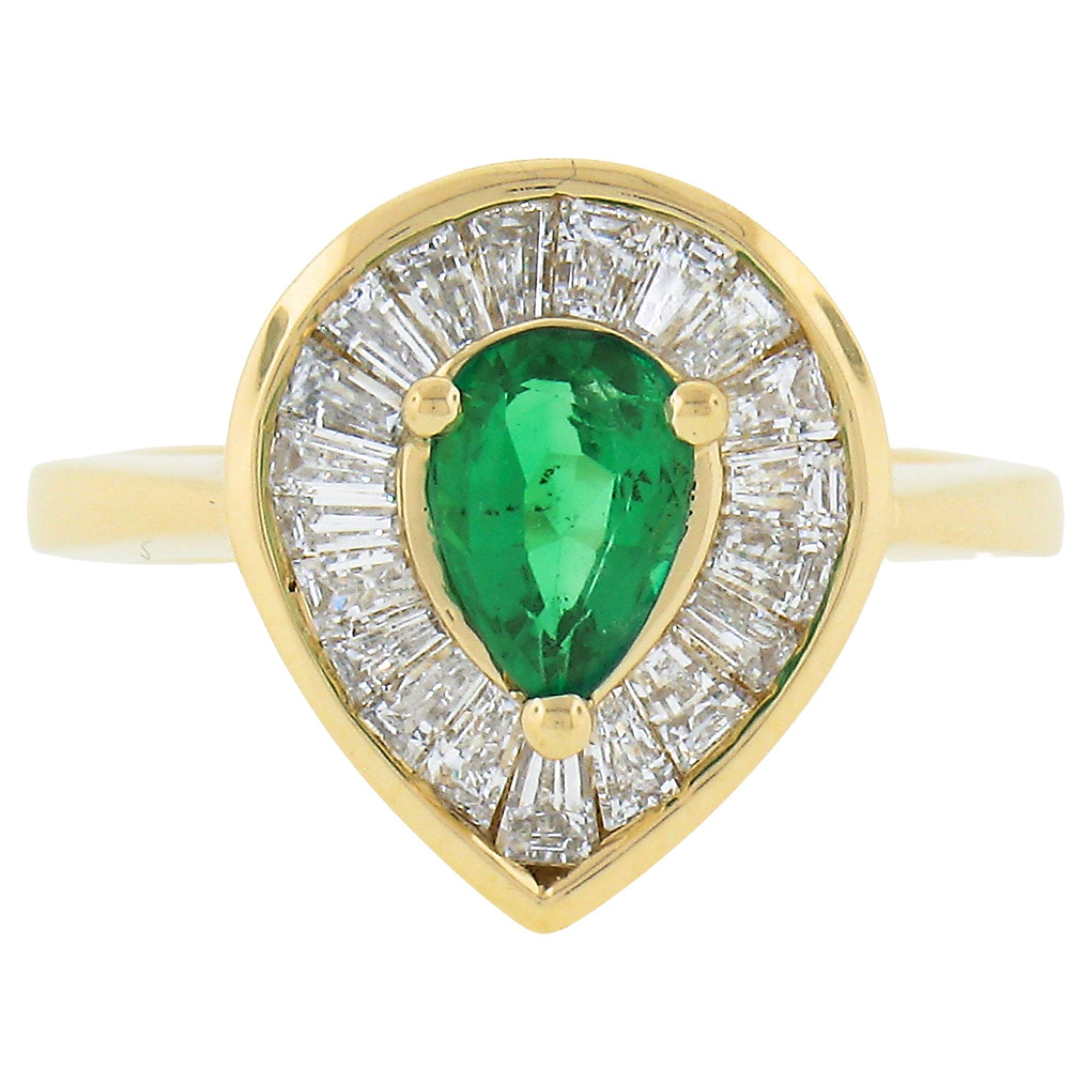 14k Gold 1.3ct Pear Prong Emerald & Channel Baguette Diamond Halo Ballerina Ring For Sale