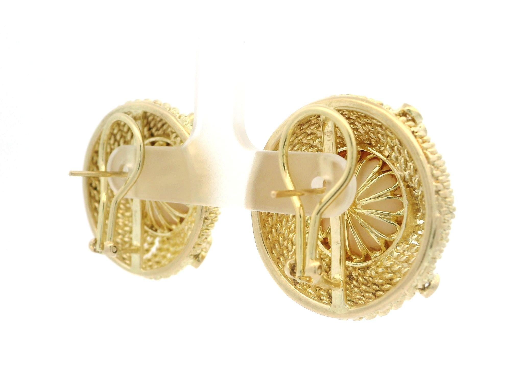 Orecchini a bottone a filo ritorto in oro 14k con perla Mabe da 15,75 mm e diamante da 0,60 ct. in vendita 6