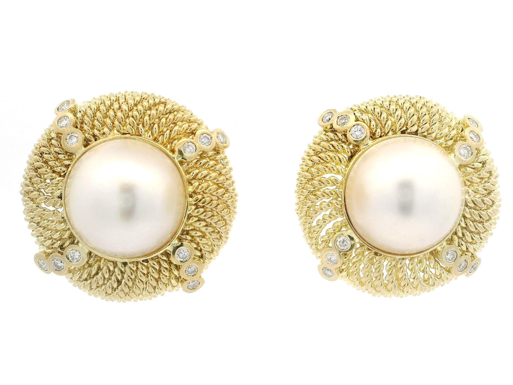 Orecchini a bottone a filo ritorto in oro 14k con perla Mabe da 15,75 mm e diamante da 0,60 ct. in vendita 8