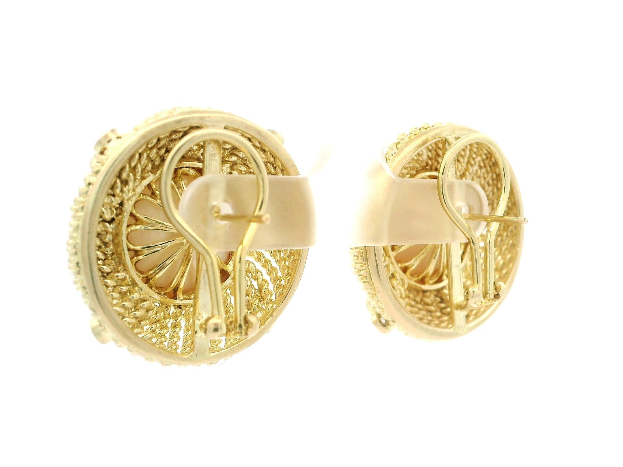 Orecchini a bottone a filo ritorto in oro 14k con perla Mabe da 15,75 mm e diamante da 0,60 ct. in vendita 4