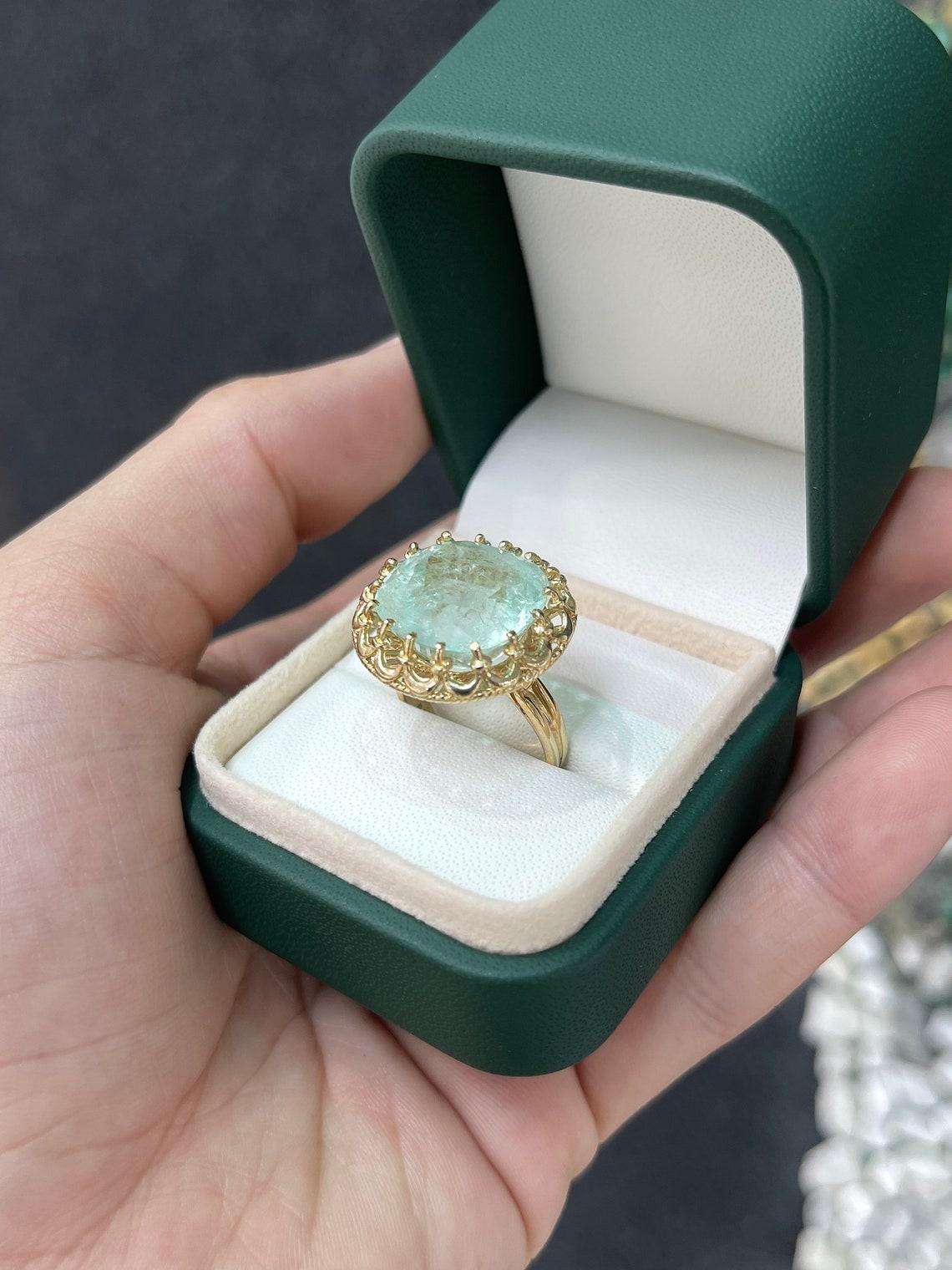 14K Gold 16,75 Karat Smaragdring mit Kissenschliff im Kissenschliff, hellgrüner kolumbianischer Vintage im Angebot 2